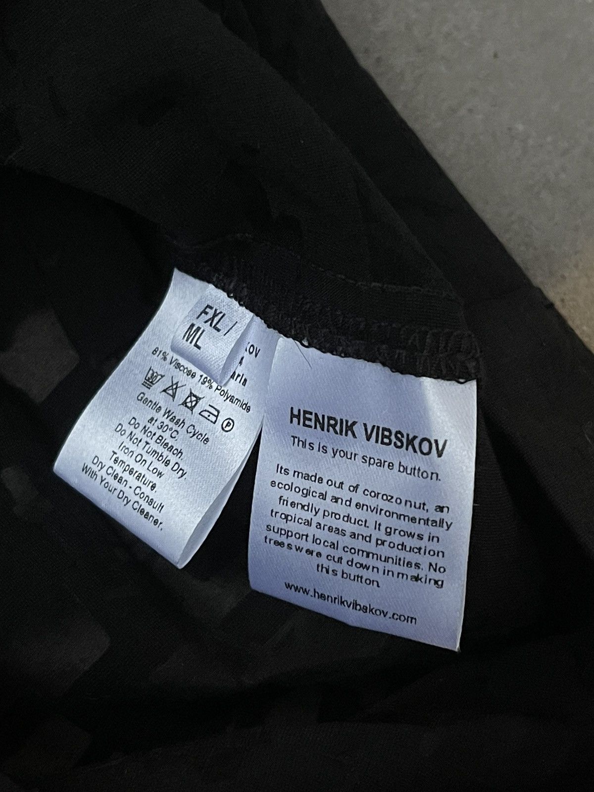 Henrik Vibskov !DS! SS24 Henrik Vibskov Booking Black Hoodie Shirt Size XL / US 12-14 / IT 48-50 - 17 Thumbnail