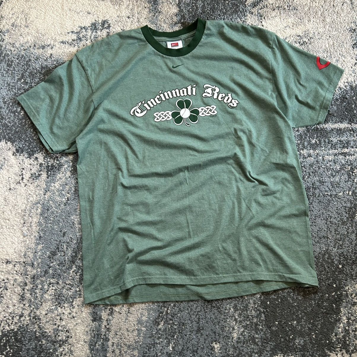 Nike 2008 CiNCiNNATi REDS iRiSH CELTiC HERiTAGE SLUBBY RiNGER TEE Size US XL / EU 56 / 4 - 14 Thumbnail