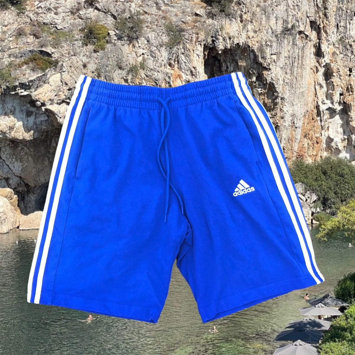 Adidas Adidas shorts Size US 36 / EU 52 - 2 Thumbnail