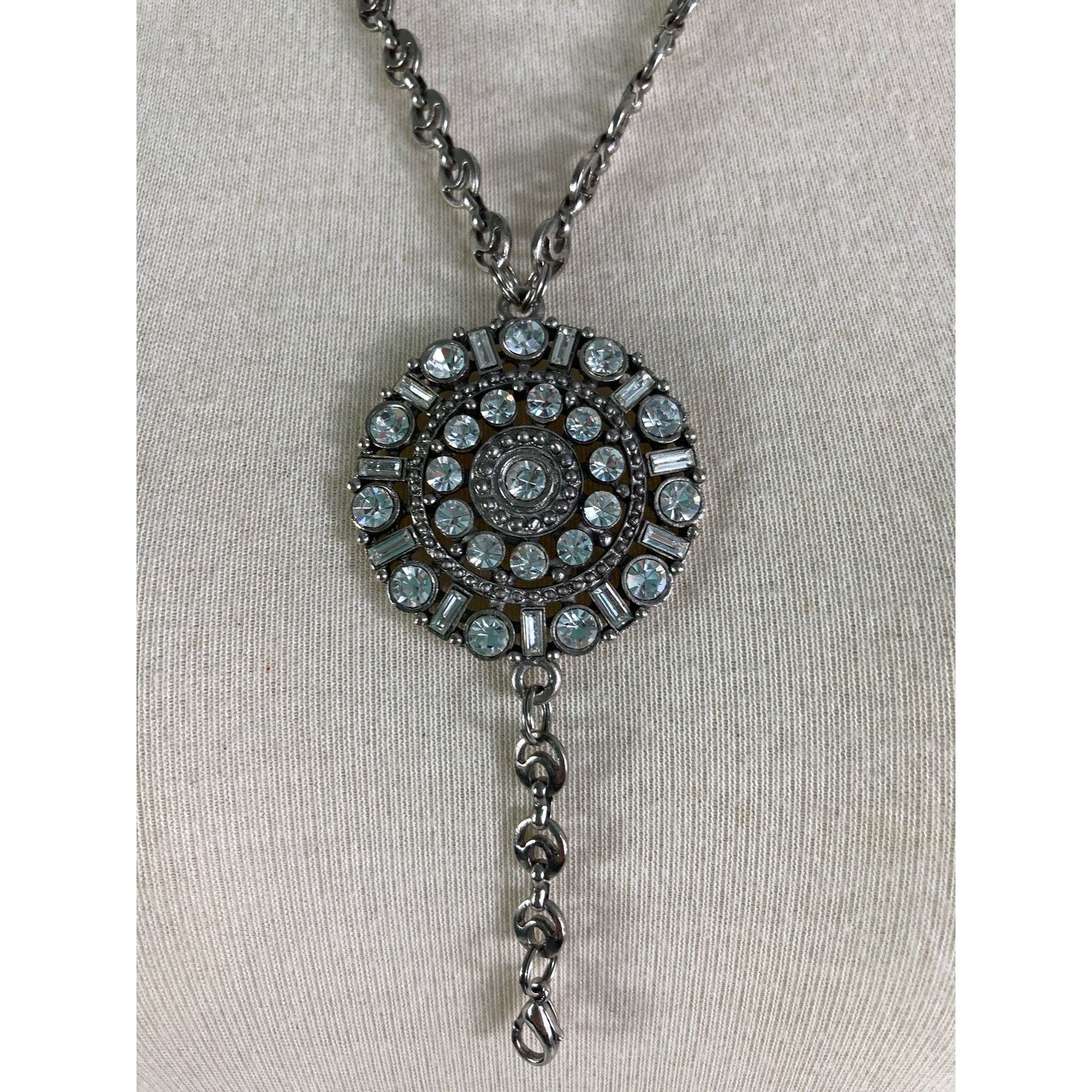 Other Costume Jewelry Lot Assorted Necklaces and Bracelets Trendy Size ONE SIZE - 7 Thumbnail