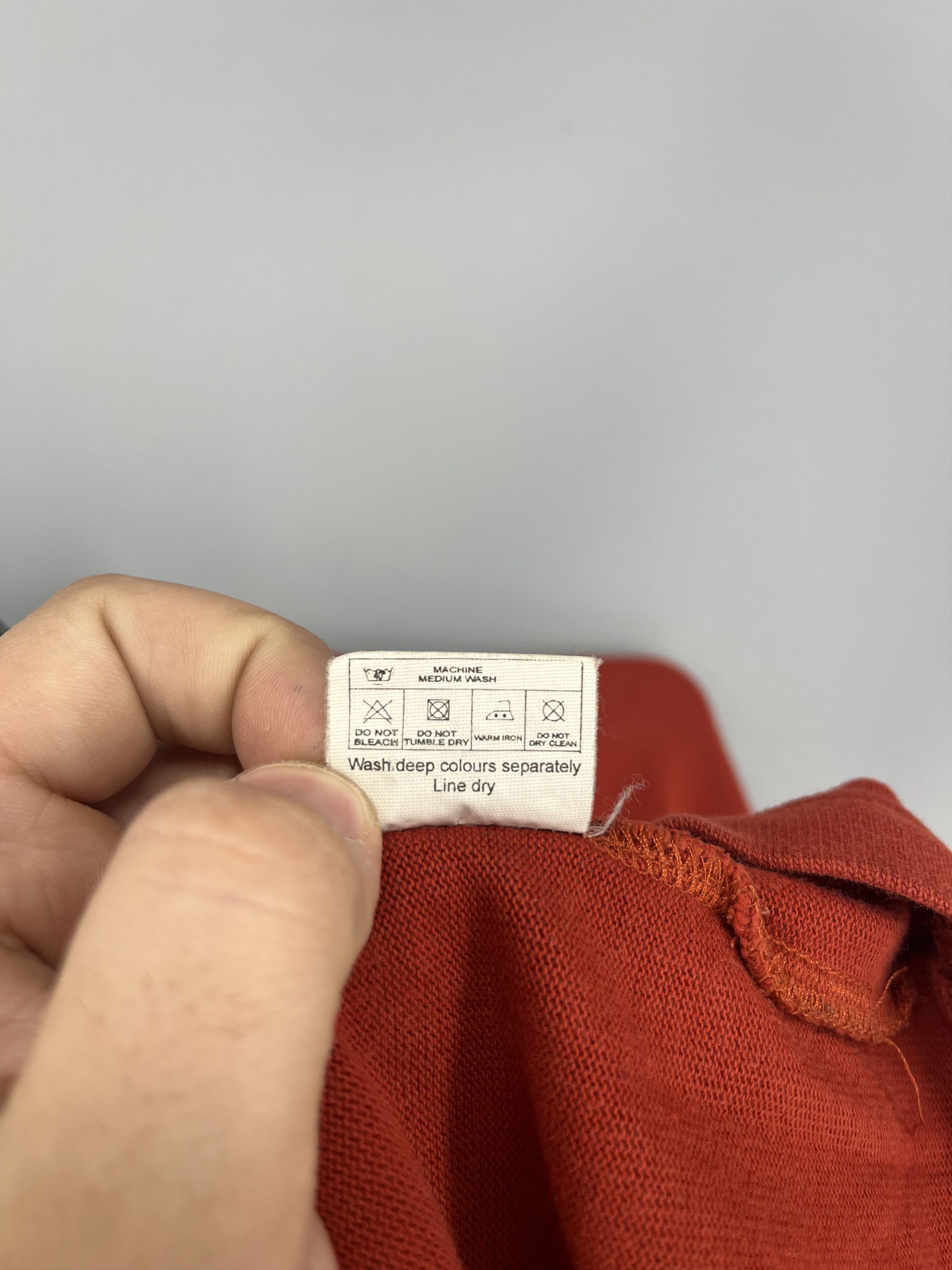 Burberry Large orange Thomas Burberry v neck jumper Size US XL / EU 56 / 4 - 10 Thumbnail