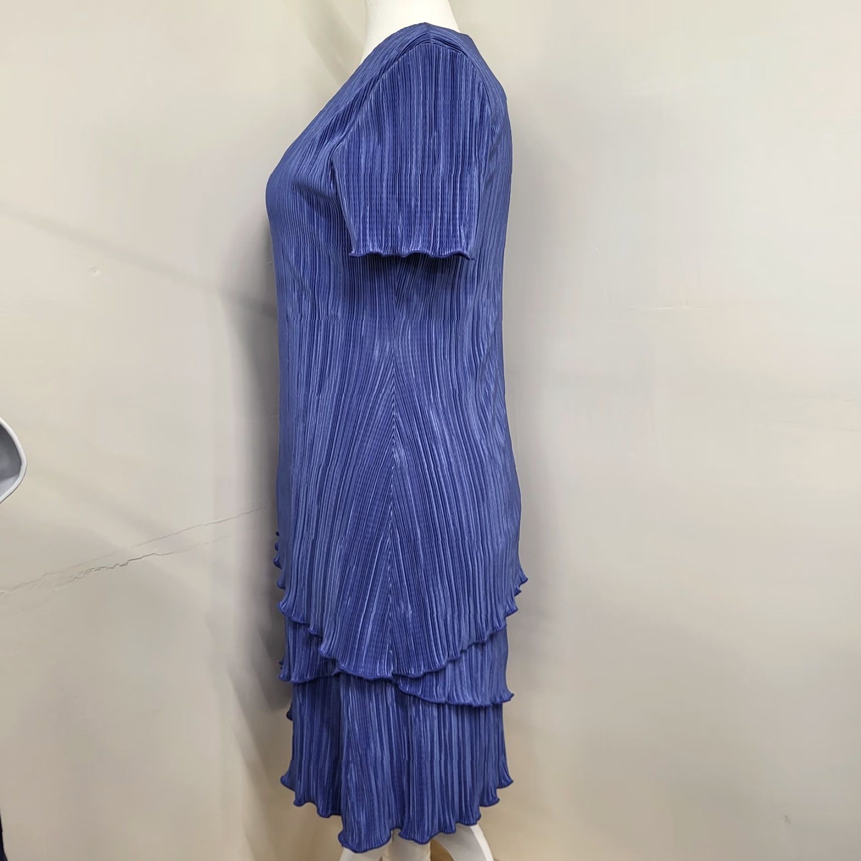 Coldwater Creek VINTAGE Coldwater Creek Formal Midi Dress 14P Periwinkle Crepe Tiered Flutter Sleeve Short Sleeve Blue Women's Dress Size XL / US 12-14 / IT 48-50 - 7 Thumbnail