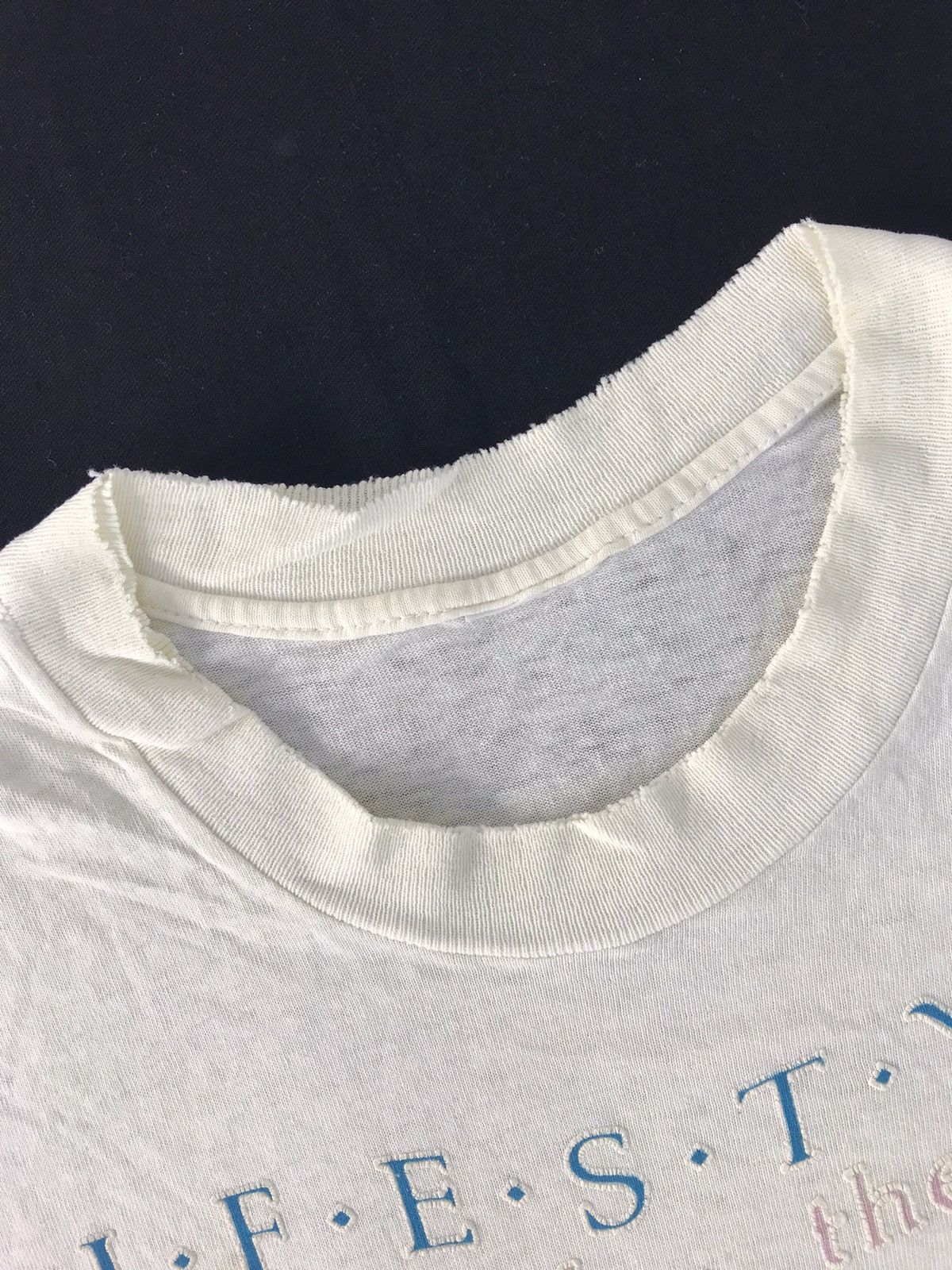 Mostly Heard Rarely Seen Lifestyle Young And Aimless Hawaii Kaui Maui Sourvenir Tee Size US M / EU 48-50 / 2 - 8 Thumbnail