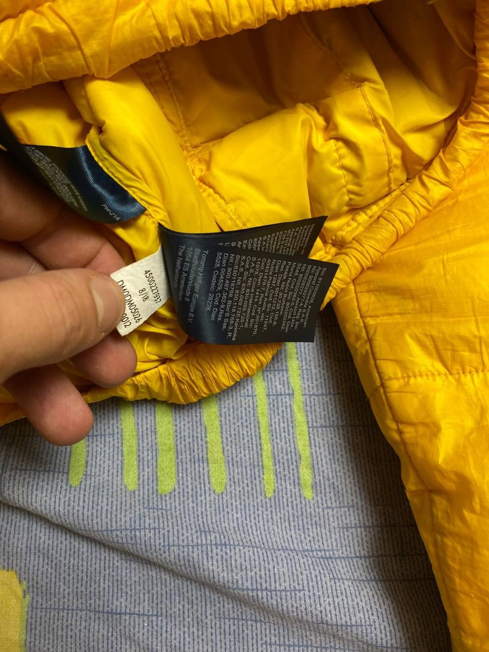 Tommy Hilfiger Vintage 90s Tommy Hilfiger windbreaker jacket Size US XS / EU 42 / 0 - 15 Thumbnail
