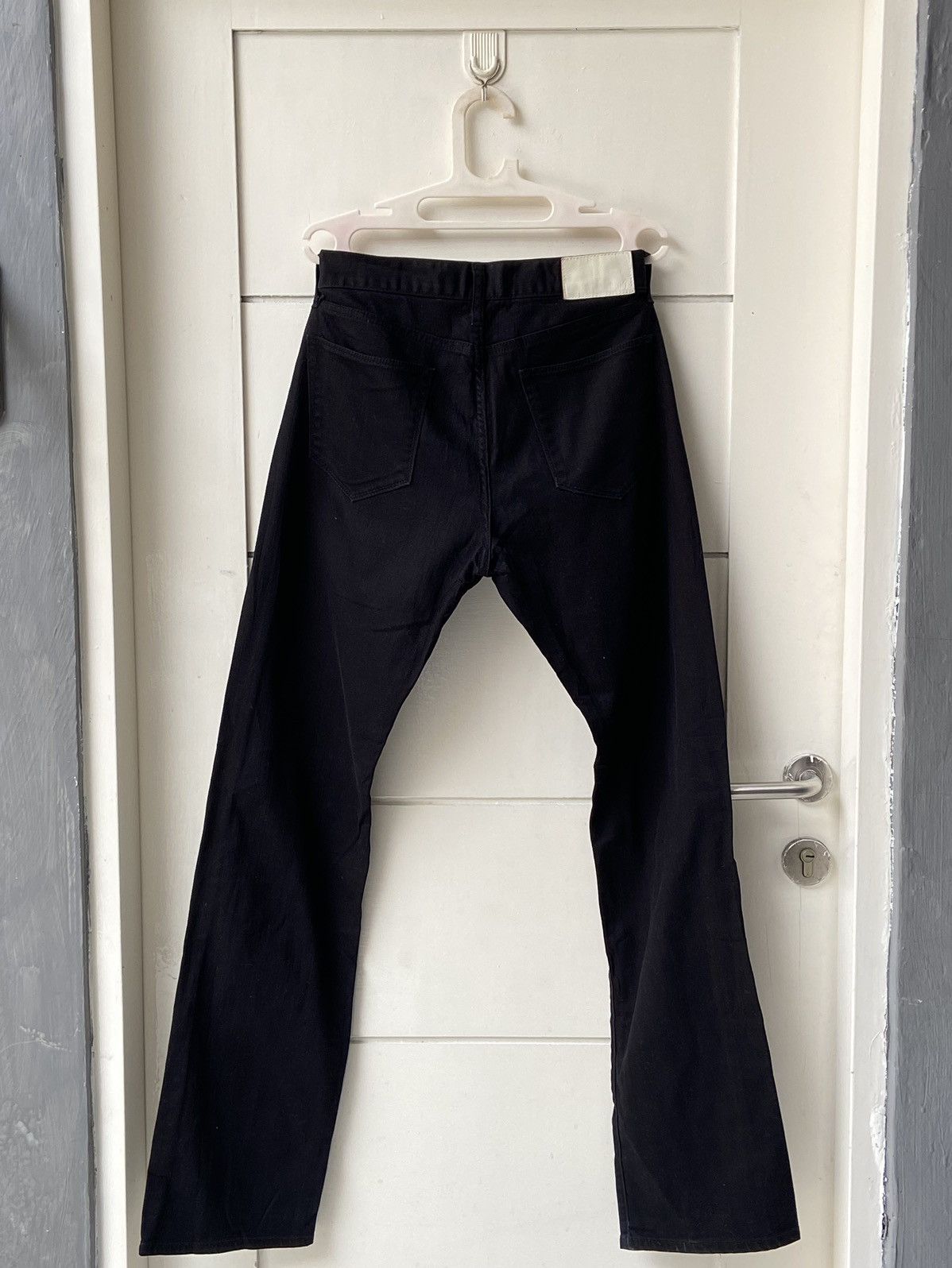 Uniqlo UNIQLO Original Basic Light Weight Black Pants Size US 31 - 14 Thumbnail