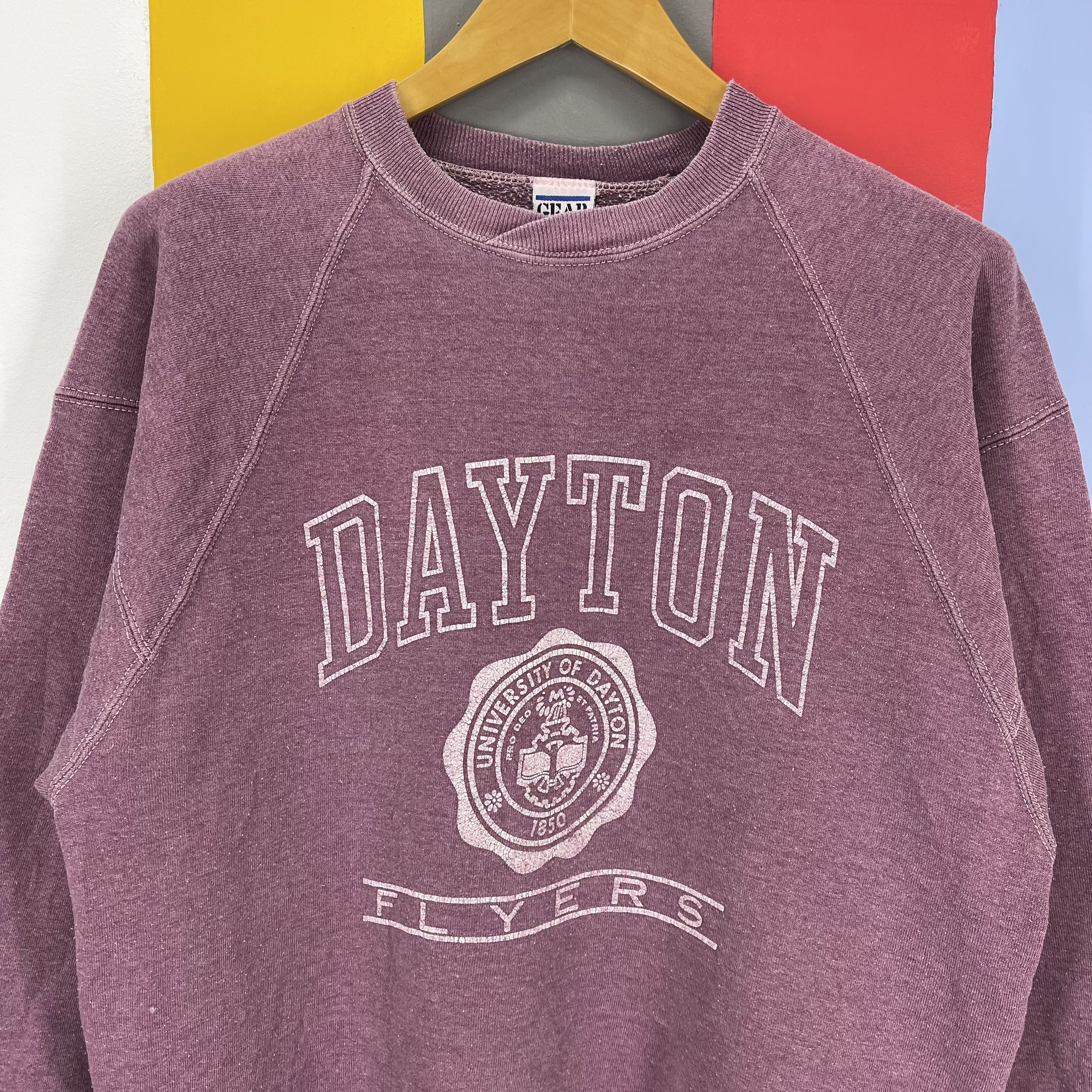 Gear for Sports 90s Vintage UNIVERSITY OF DAYTON Sweatshirt #1917/10 Size US M / EU 48-50 / 2 - 2 Thumbnail