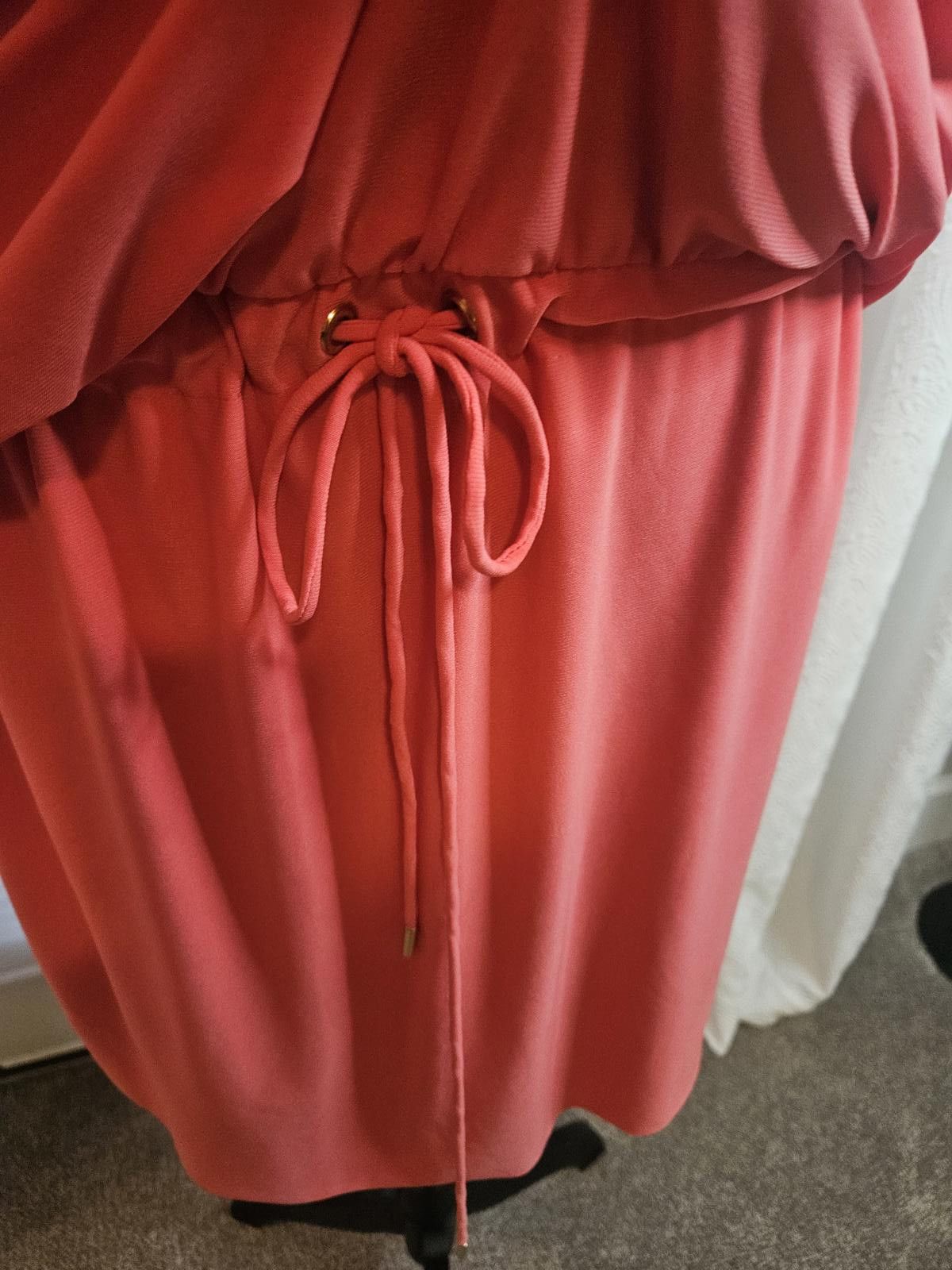 Designer Taylor Coral Dress with Adjustable Drawstring waist Size M / US 6-8 / IT 42-44 - 3 Thumbnail