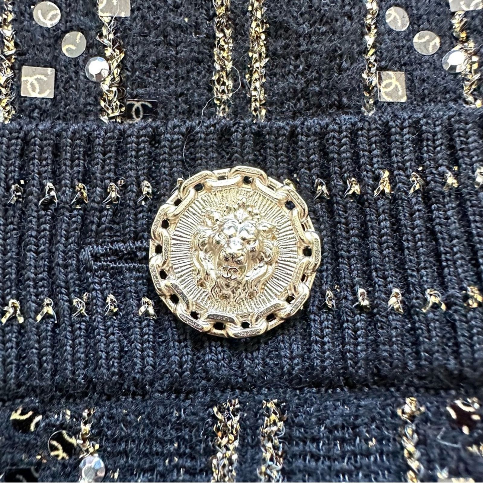 Chanel NWT!!! CHANEL tweed skirt size 44FR or 12US Authentic 3250$ Size 34" / US 12 / IT 48 - 9 Thumbnail