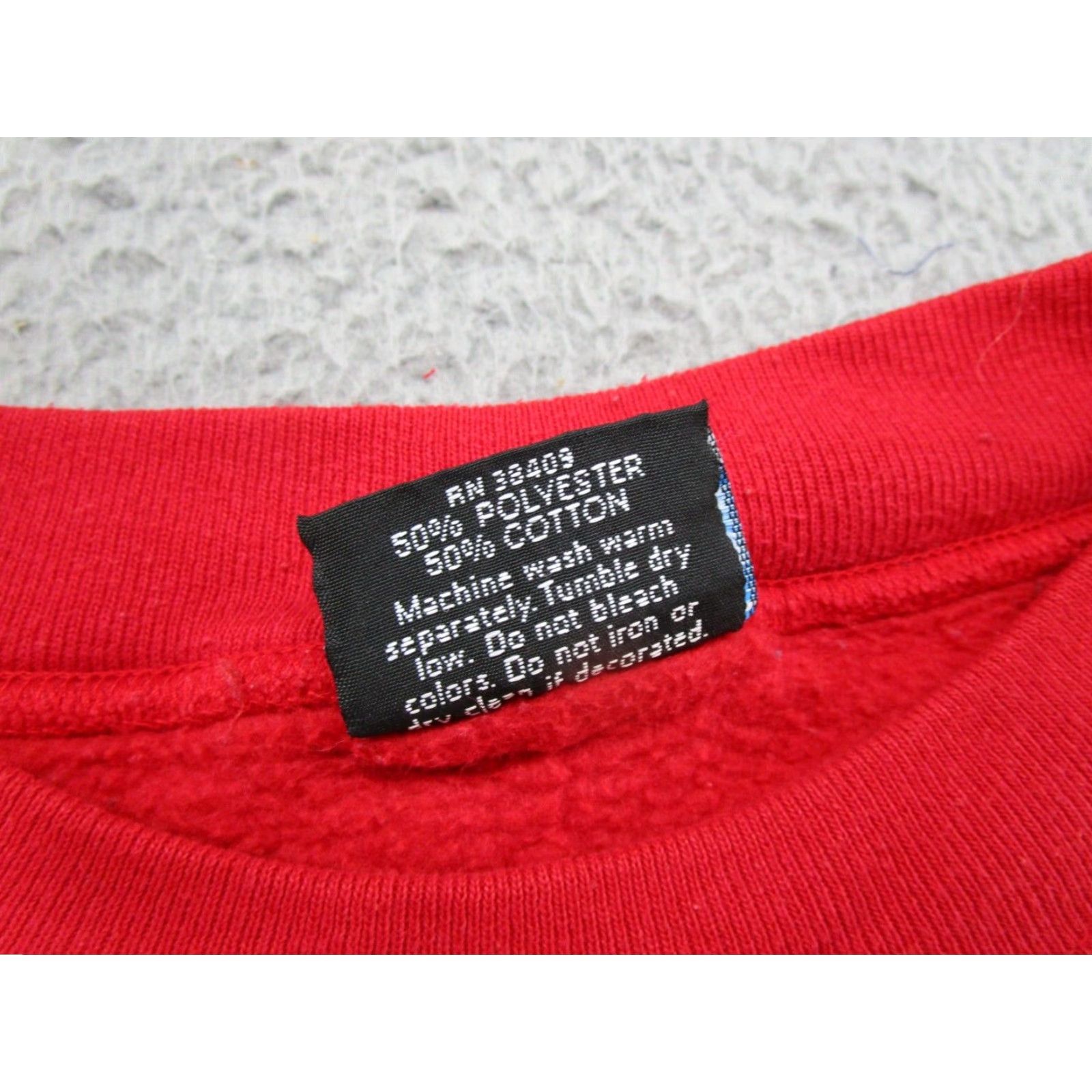 Vintage VINTAGE Wisconsin Badgers Rose Bowl Sweatshirt Men's XL Red Hooded Pullover Sweatshirt USA Made All Seasons Size XL Mens Size US XL / EU 56 / 4 - 4 Thumbnail