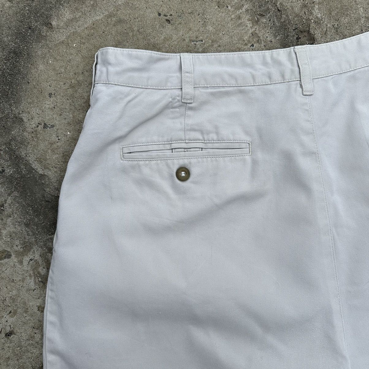 Tommy Hilfiger × Vintage Vintage Tommy Hilfiger Golf Shorts Style USA 00s Y2K Size US 38 / EU 54 - 12 Thumbnail