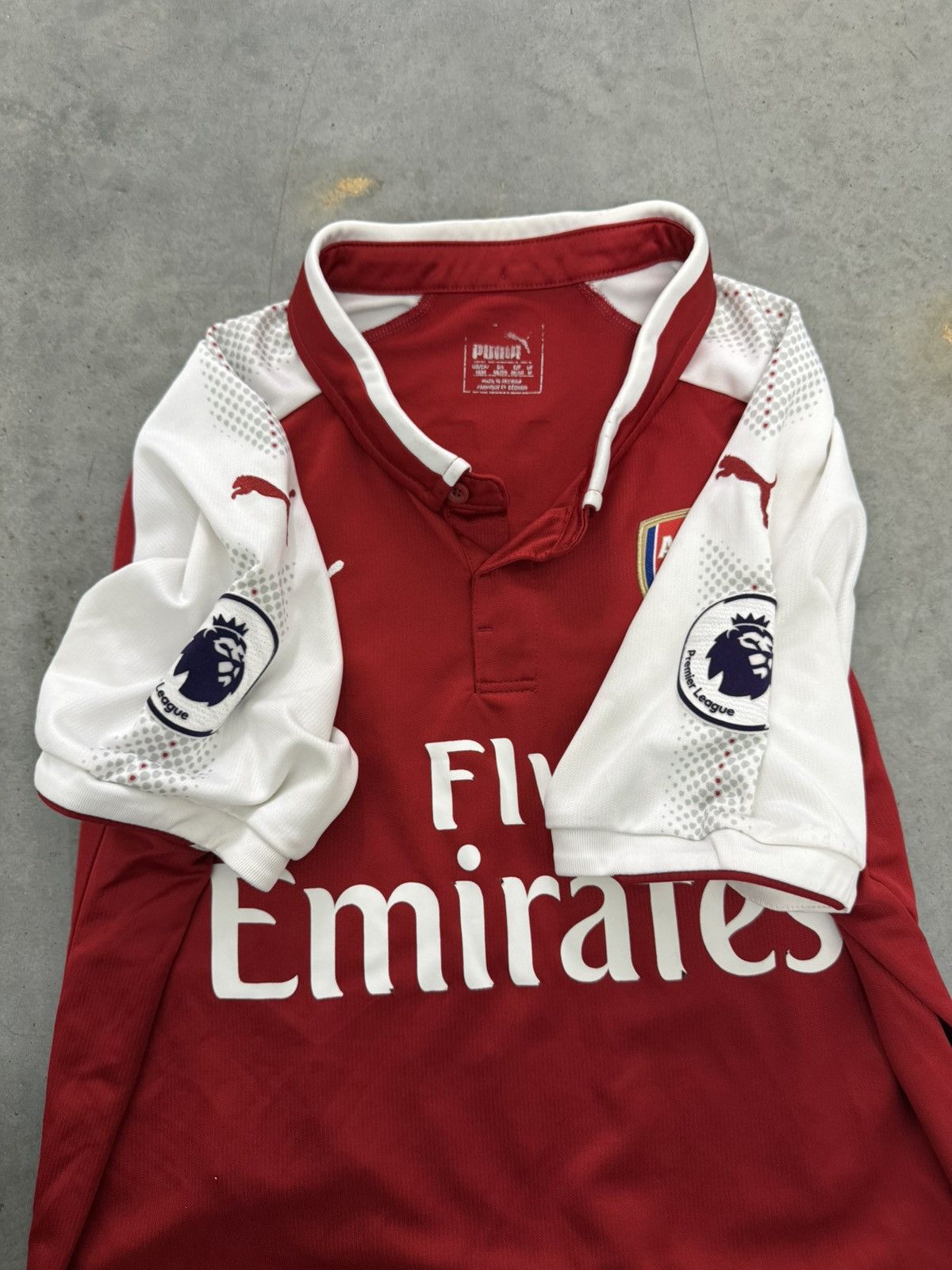 Puma Arsenal FC 2017 Hector Bellerin Puma #24 Soccer Jersey RARE Size US M / EU 48-50 / 2 - 3 Thumbnail