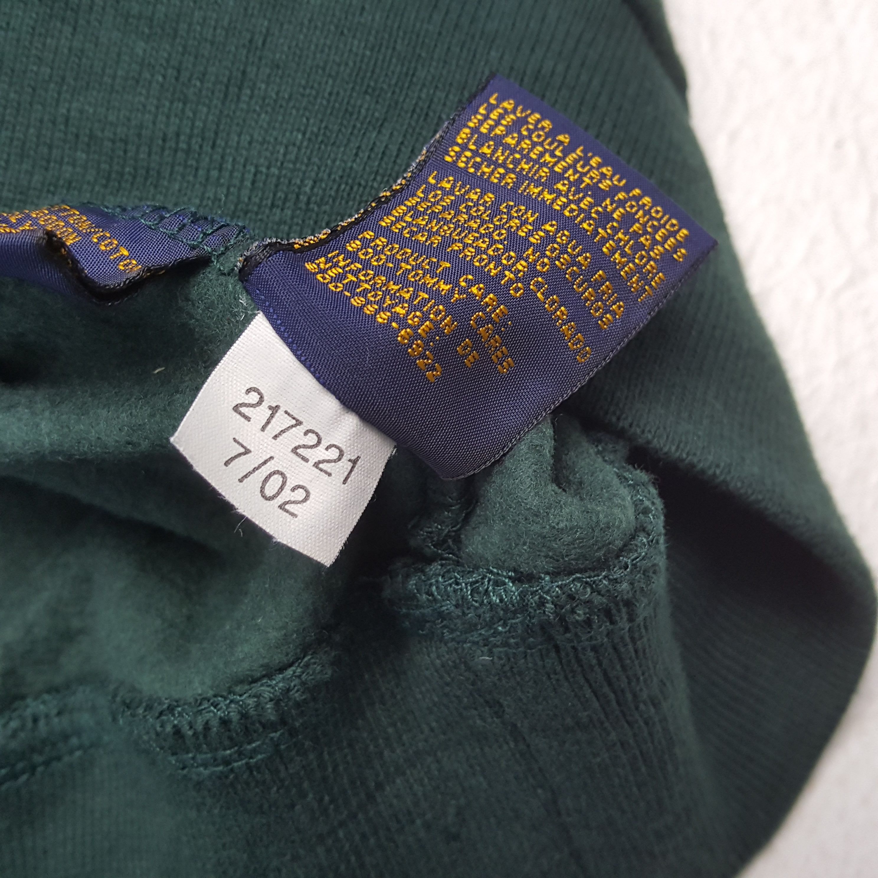Tommy Hilfiger × Vintage TOMMY HILFIGER Small Logo Design Sweatshirt Size US L / EU 52-54 / 3 - 8 Thumbnail