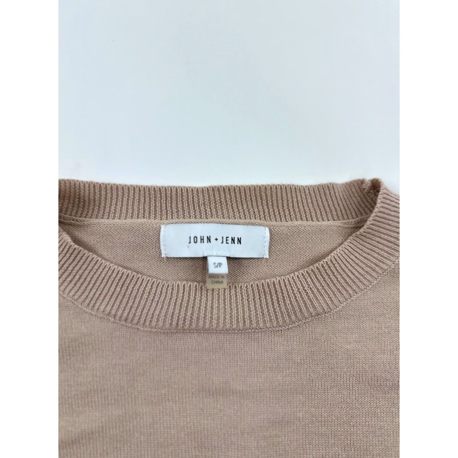 Anthropologie Anthropologie John + Jenn Pink Bell Sleeve Sweater Women's Small Size S / US 4 / IT 40 - 3 Thumbnail