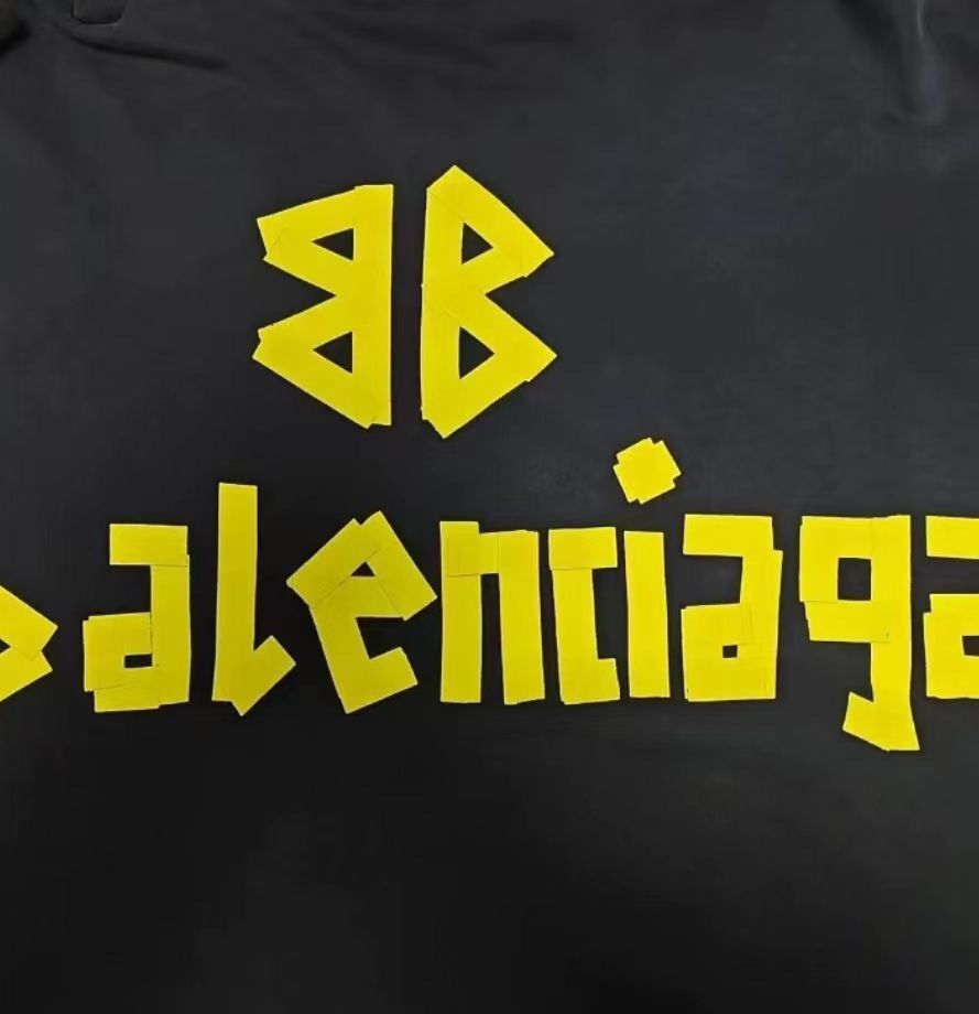 Balenciaga Balenciaga tape, adhesive tape, textured paper2412-Nextarrow Size US S / EU 44-46 / 1 - 3 Thumbnail