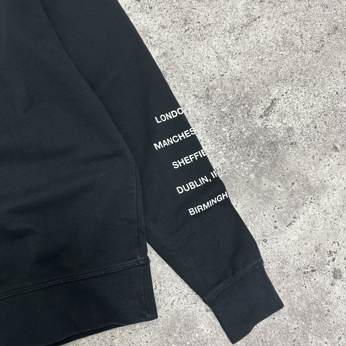 Rap Tees Young Thug Thugger Rap Sweatshirt 2019 UK tour hype y2k og Size US S / EU 44-46 / 1 - 6 Thumbnail