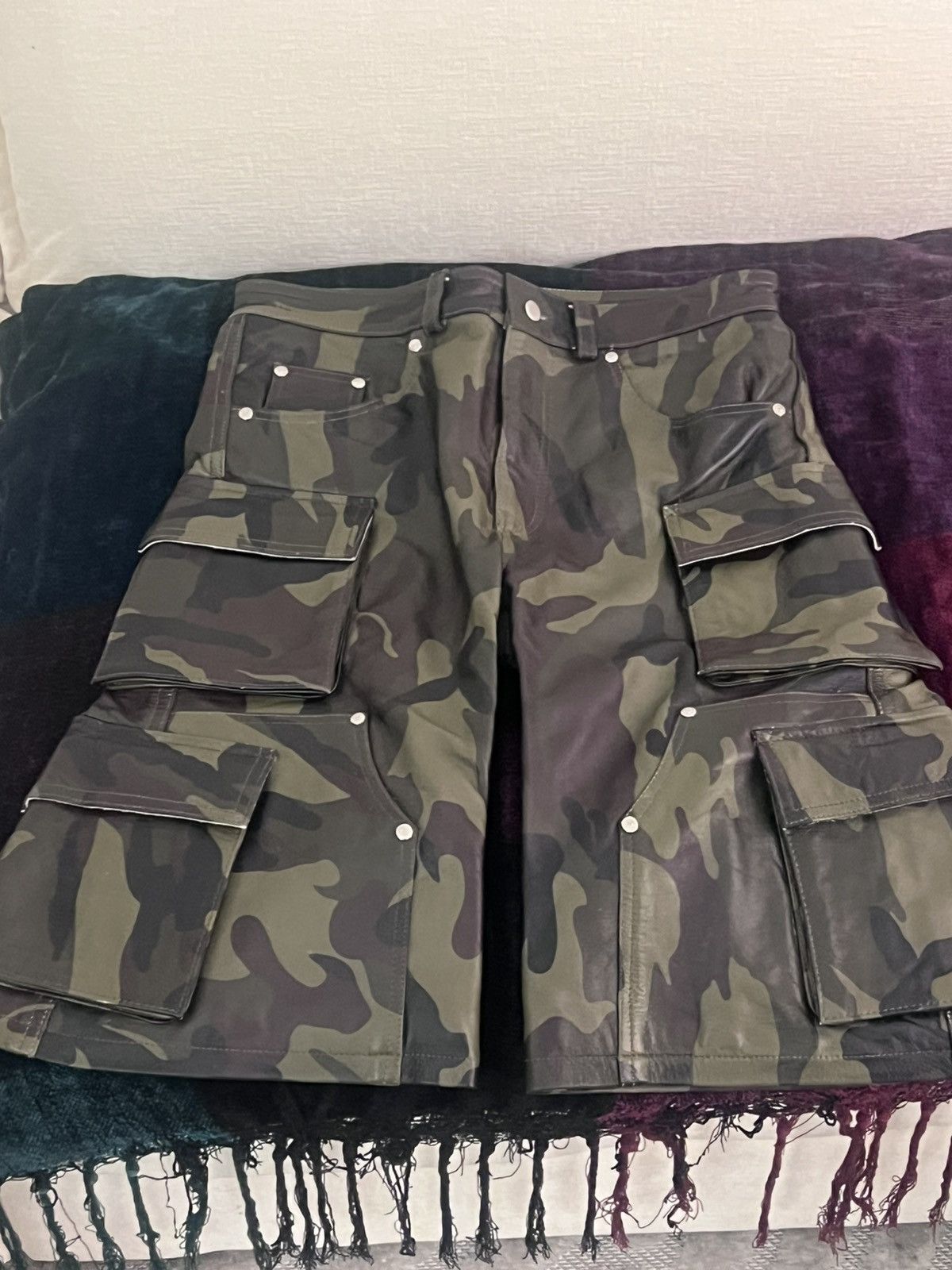 NYRVA Nyrva leather camo jorts 30 Size US 30 / EU 46 - 1 Thumbnail