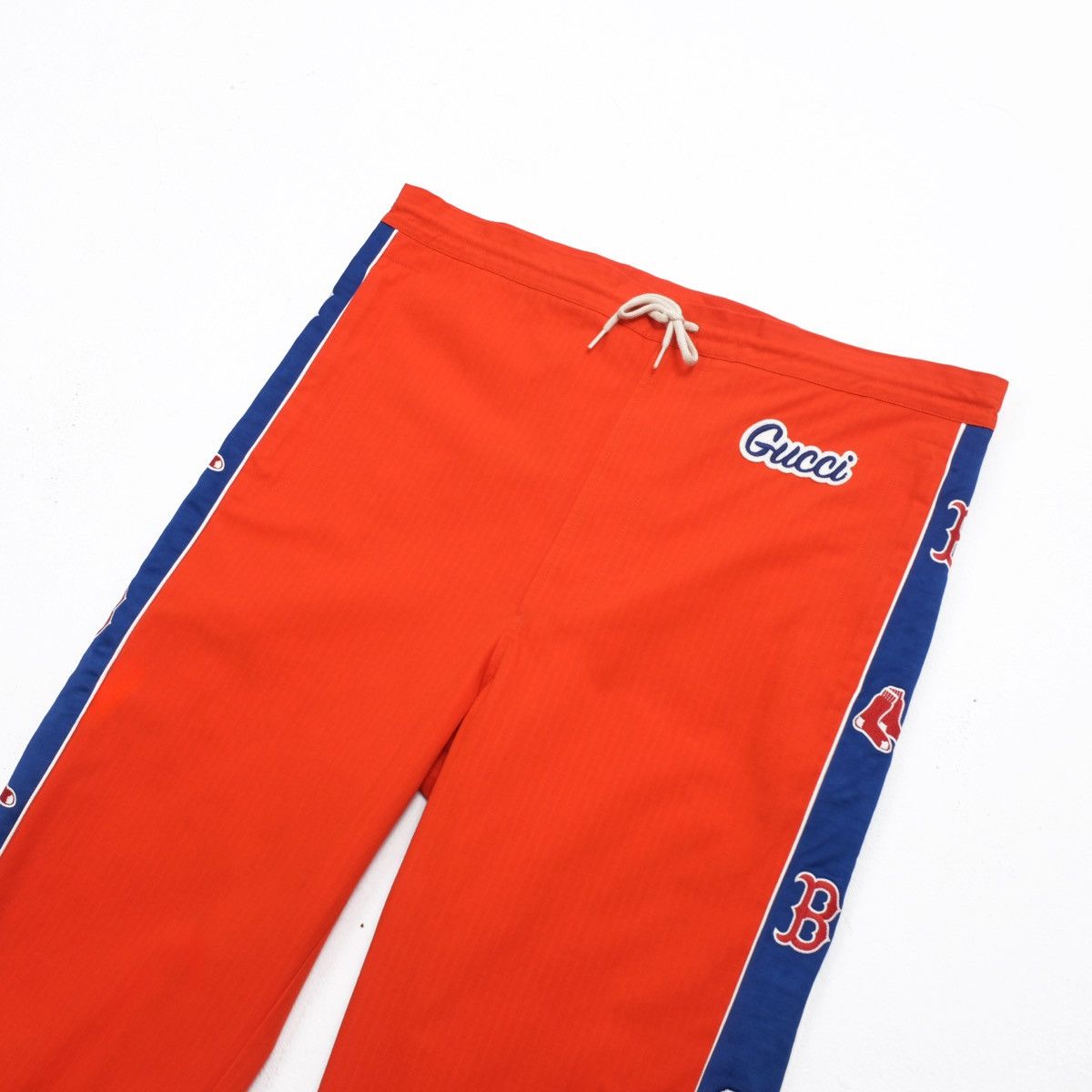 Gucci New with tags Size US 32 / EU 48 - 2 Thumbnail