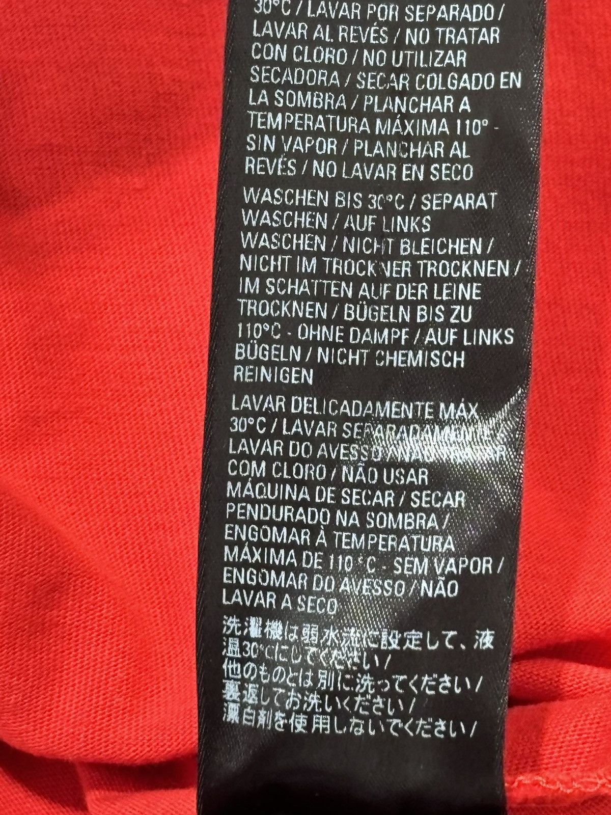 Balenciaga Balenciaga Small Logo Red Tee Size US L / EU 52-54 / 3 - 15 Thumbnail