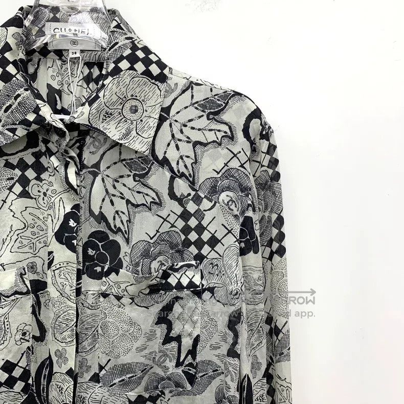Chanel Chanel Gray camelia graffiti printed silk lapel long-sleev Size XS / US 0-2 / IT 36-38 - 3 Thumbnail