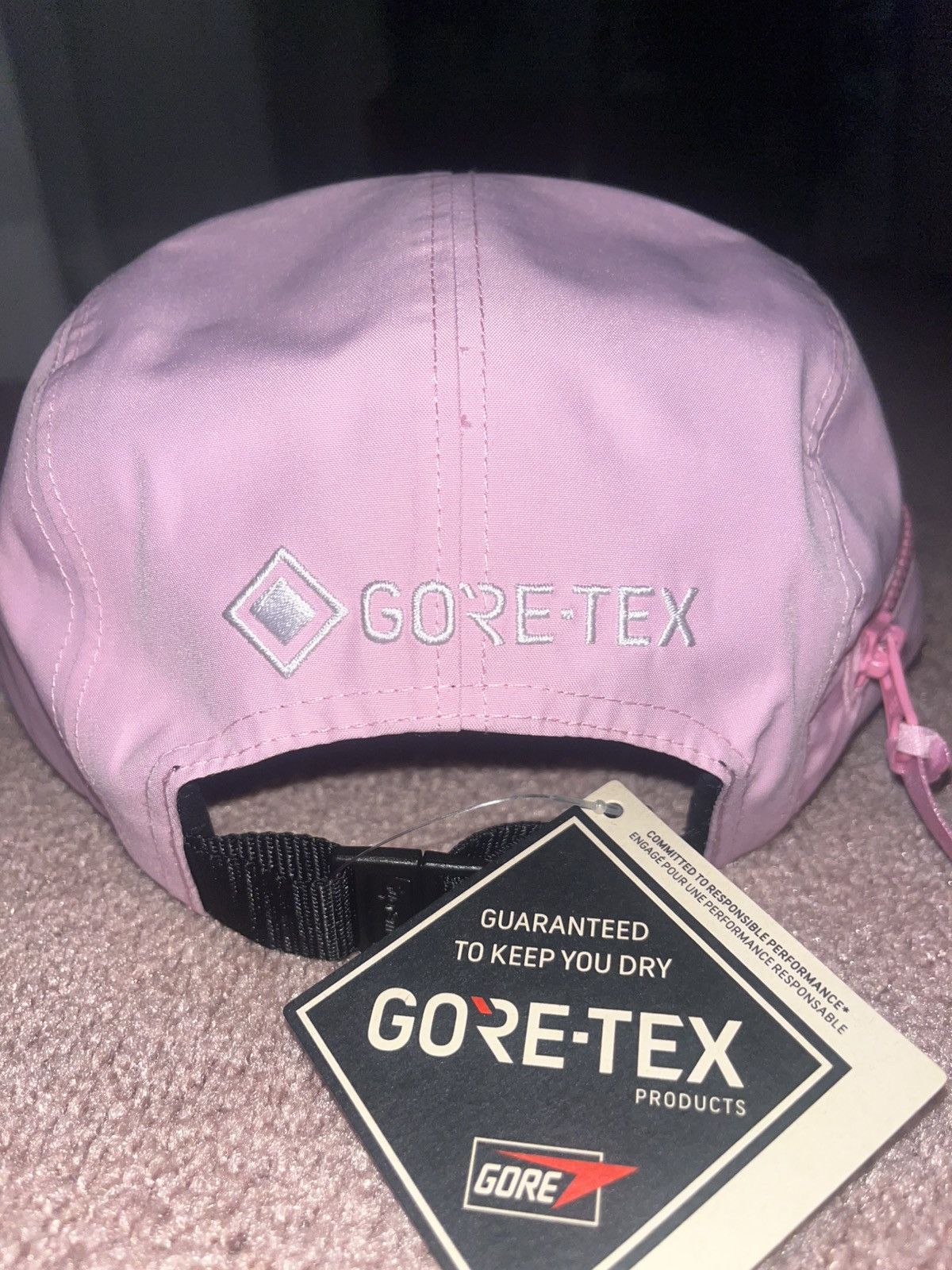 Supreme Supreme Pink gore-tex zip up hat Size ONE SIZE - 4 Thumbnail