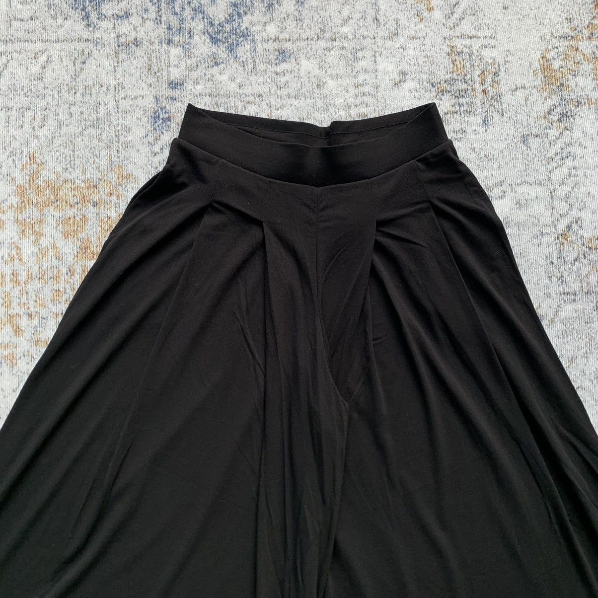 Japanese Brand Rare Japanese Brand Uniqlo Yohji Style SS19 Wide Pants Size 28" / US 6 / IT 42 - 4 Thumbnail