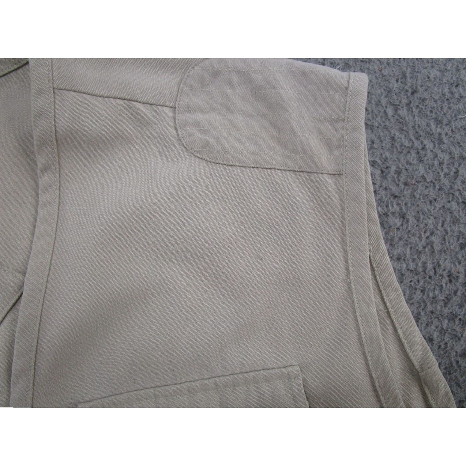 Vintage Coidha Mens Vest Outdoor Leisure Utility Hunting Safari Pockets Size L Beige Canvas Zip Pockets Vintage No Size US L / EU 52-54 / 3 - 5 Thumbnail