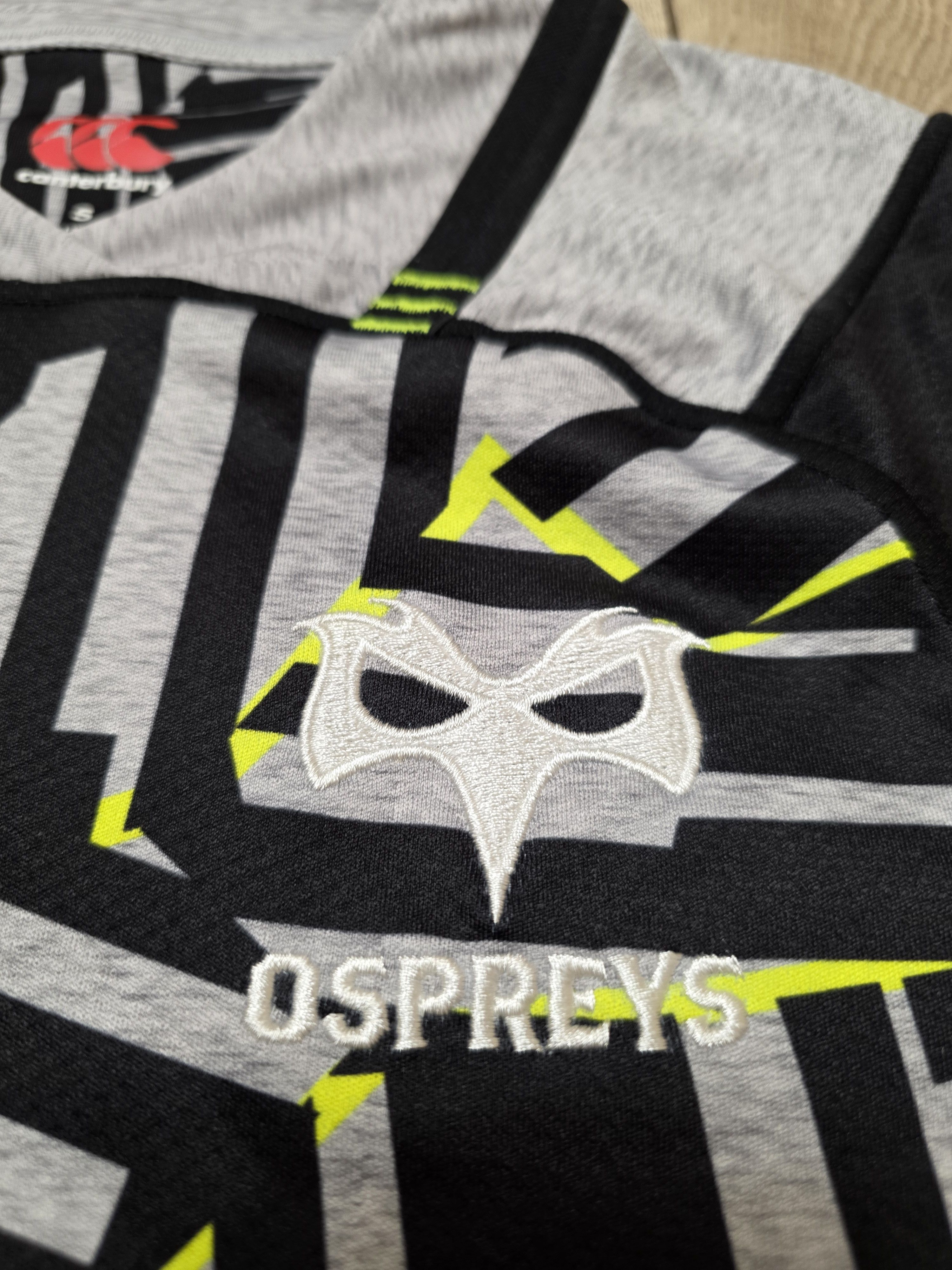 Canterbury of New Zealand OSPREYS RUGBY JERSEY 2018 WALES RUGBY JERSEY RUGBY SHIRT Size US S / EU 44-46 / 1 - 4 Thumbnail
