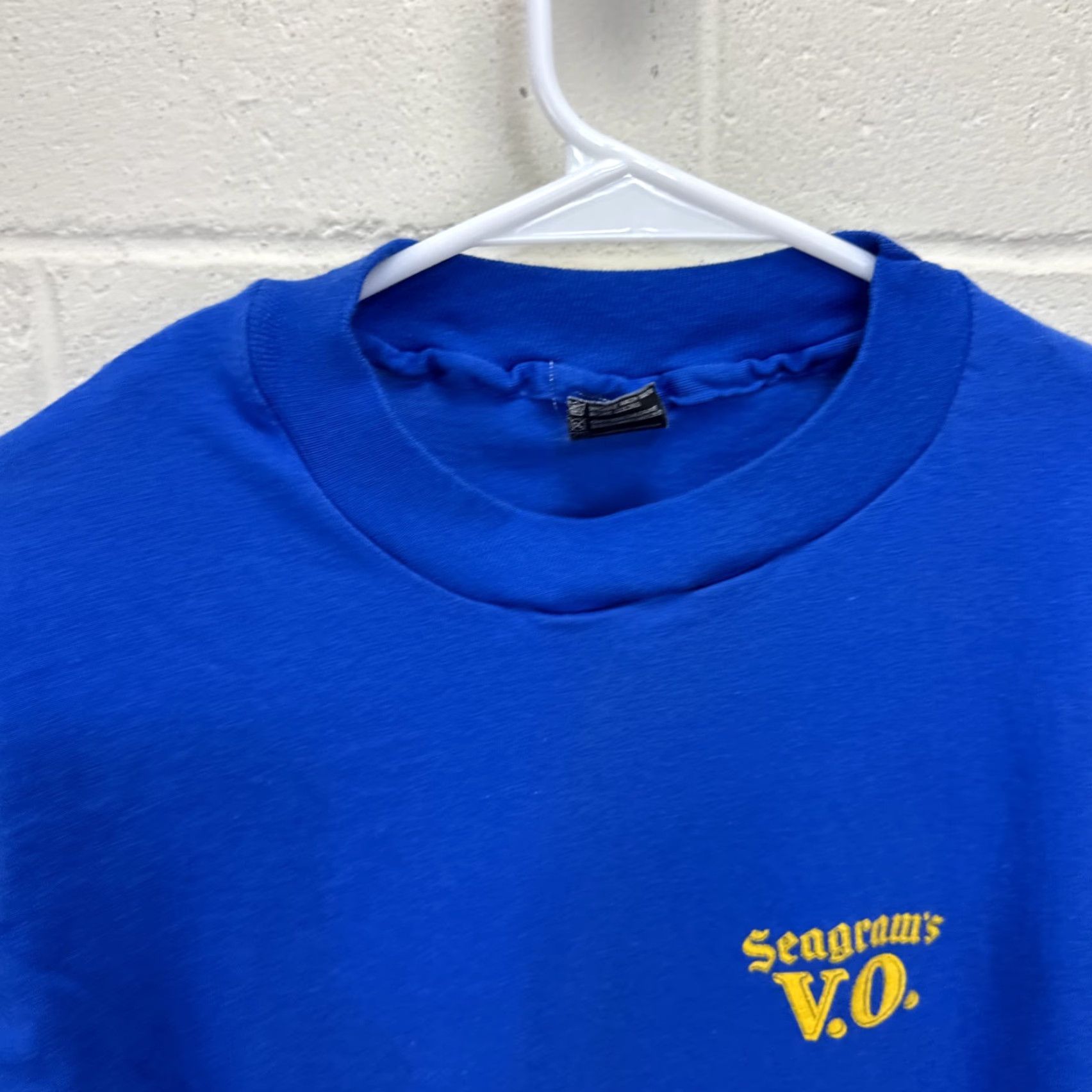 Anvil VINTAGE Seagrams VO T Shirt Blue Large Anvil Black Tag Shirt Men 80s USA Alcohol Linked Logo 80s Mens Blue T-Shirt Size US L / EU 52-54 / 3 - 4 Thumbnail