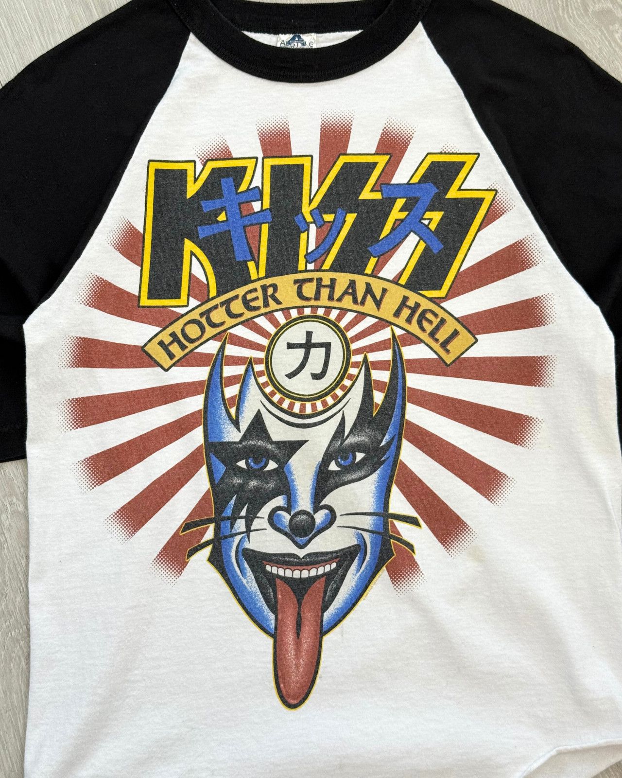 KISS Vintage KISS Hotter Than Hell Raglan 3/4 Sleeve Shirt Small Size US S / EU 44-46 / 1 - 3 Thumbnail