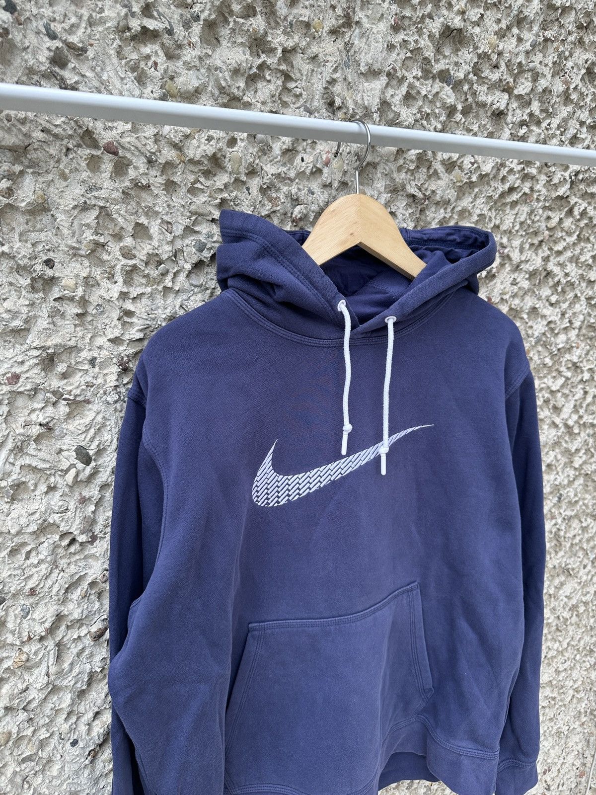 Nike Nike big embroided logo hoodie Size US XL / EU 56 / 4 - 2 Thumbnail