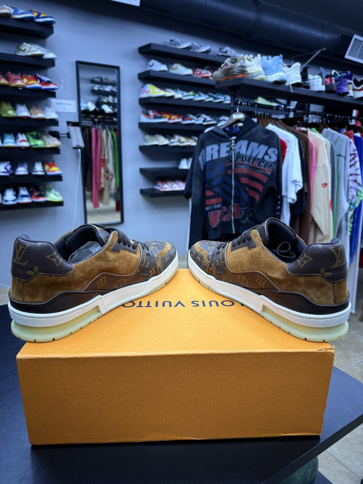 Louis Vuitton Louis Vuitton Brown Monogram Trainers Size 9.5LV / 10.5 US Size US 10.5 / EU 43-44 - 10 Thumbnail