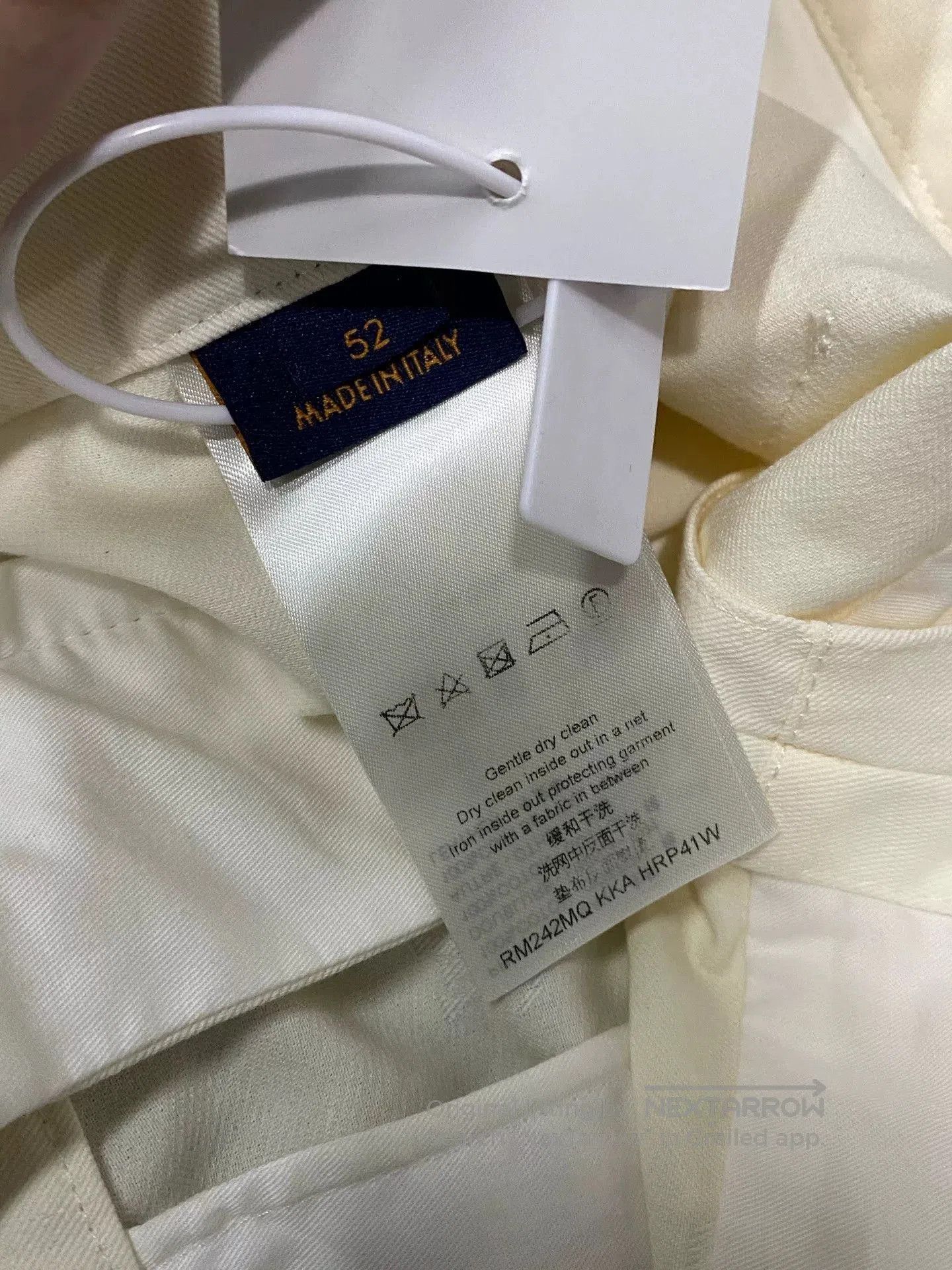 Louis Vuitton Louis Vuitton Shorts. Size US 35 - 7 Thumbnail