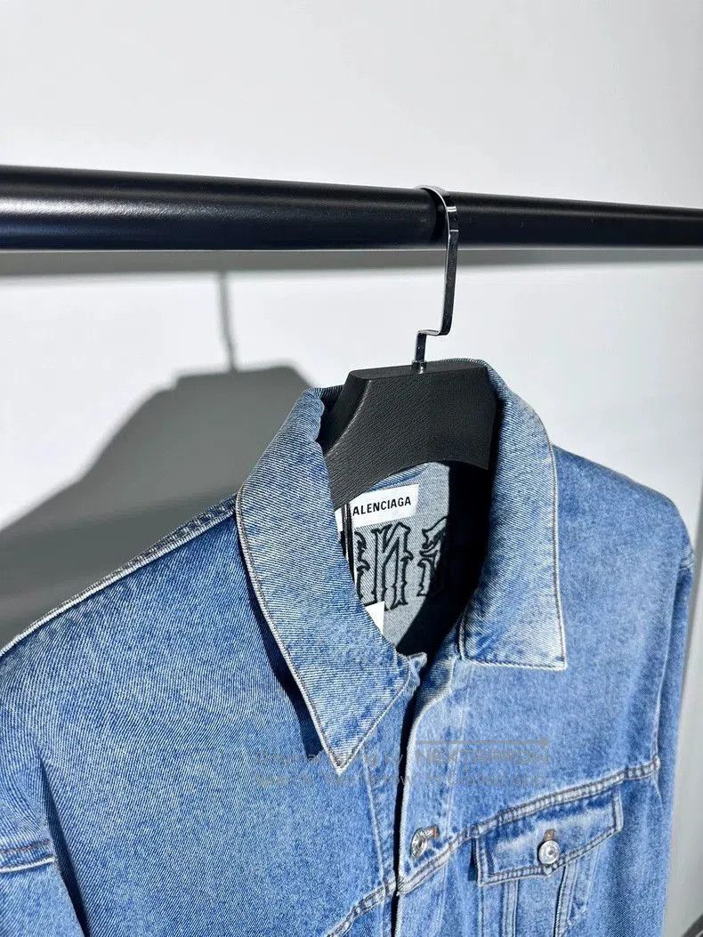 Balenciaga Balenciaga Back Sanskrit Denim Jacket. Size US XS / EU 42 / 0 - 3 Thumbnail