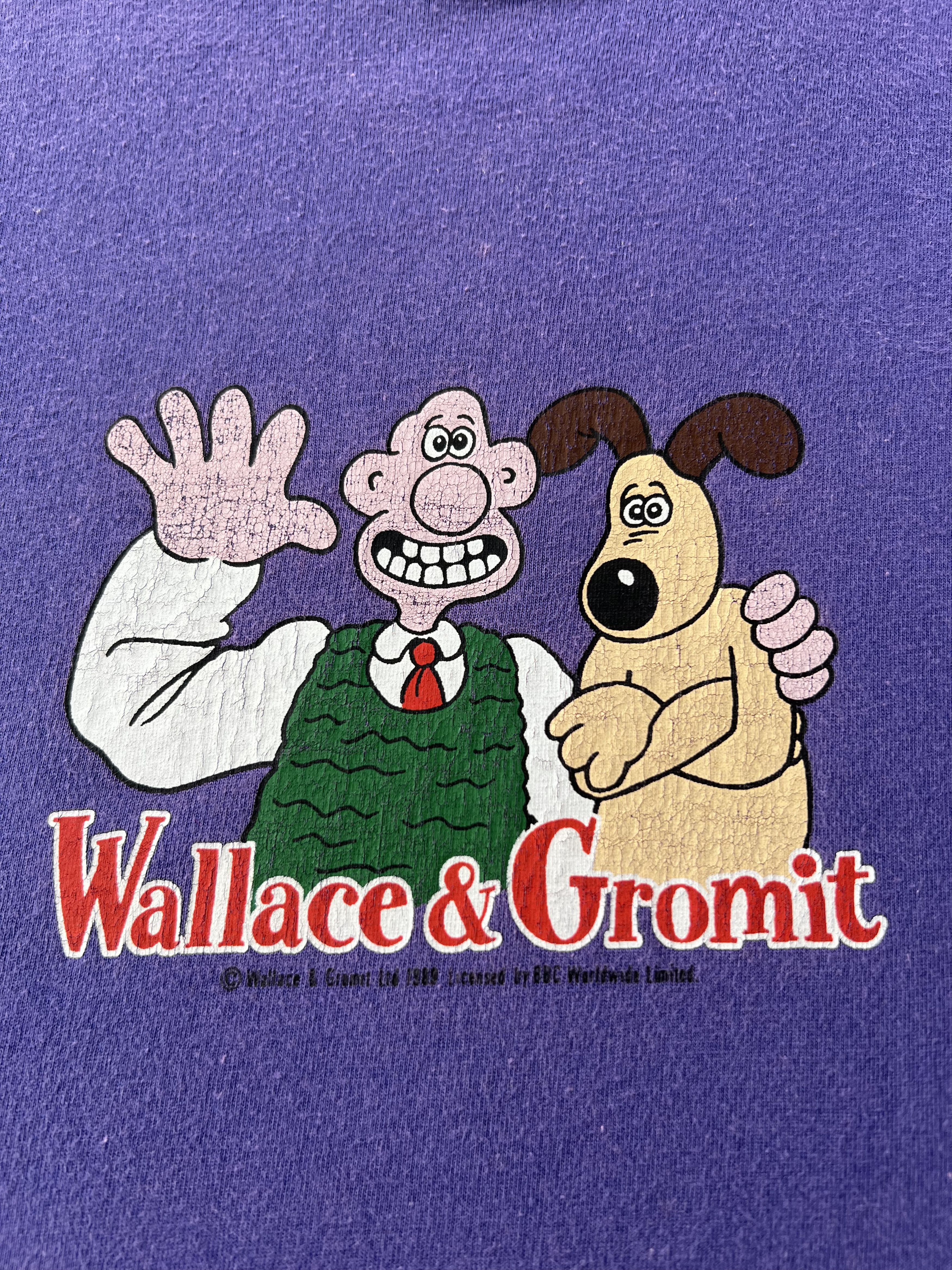 Cartoon Network Vintage 1989 Wallace and Gromit Cartoon Purple T-shirt Size US XL / EU 56 / 4 - 5 Thumbnail