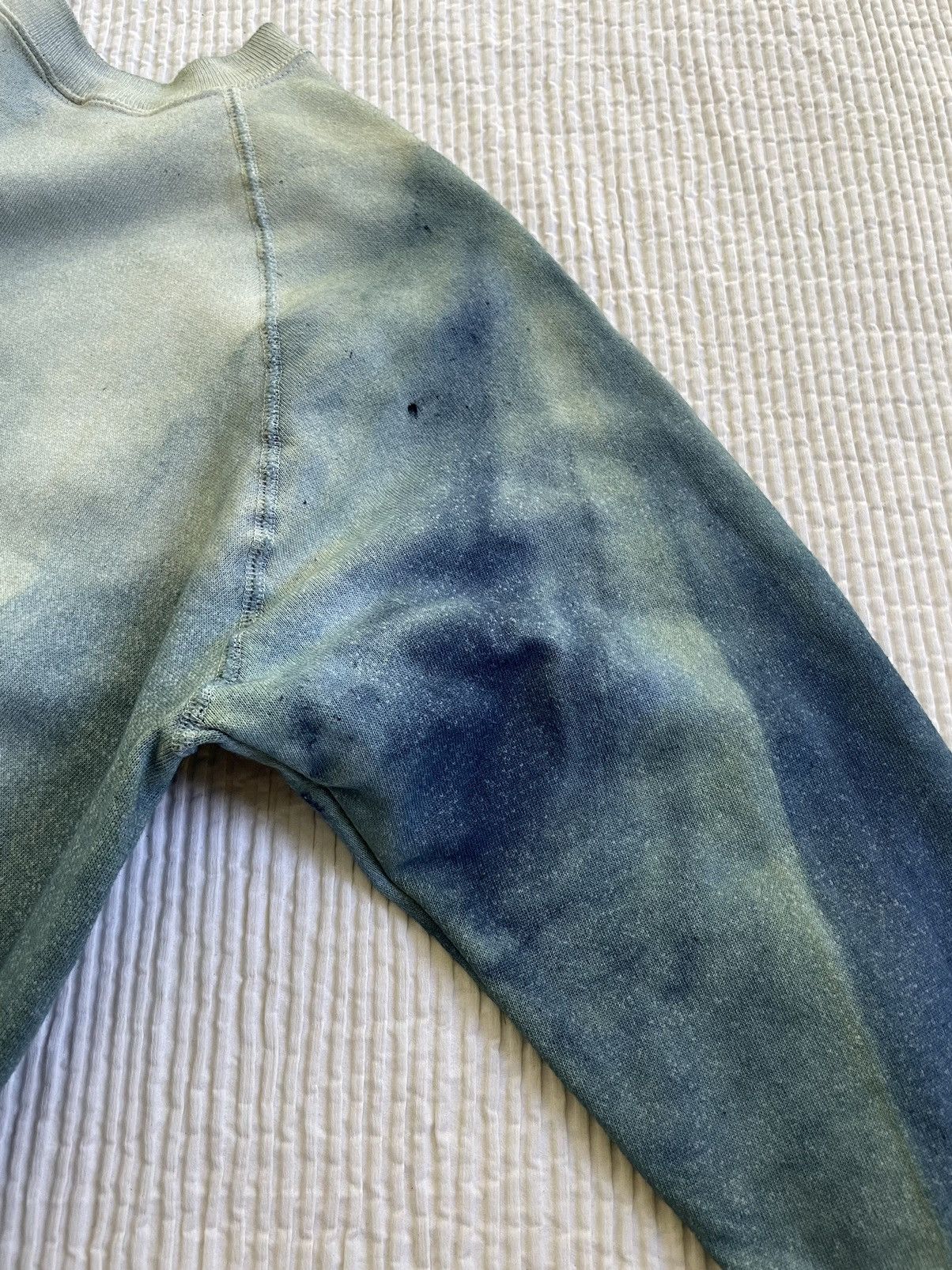 Indigo Indigo Dyed Sun Faded Crewneck Sweatshirt Size US L / EU 52-54 / 3 - 18 Thumbnail
