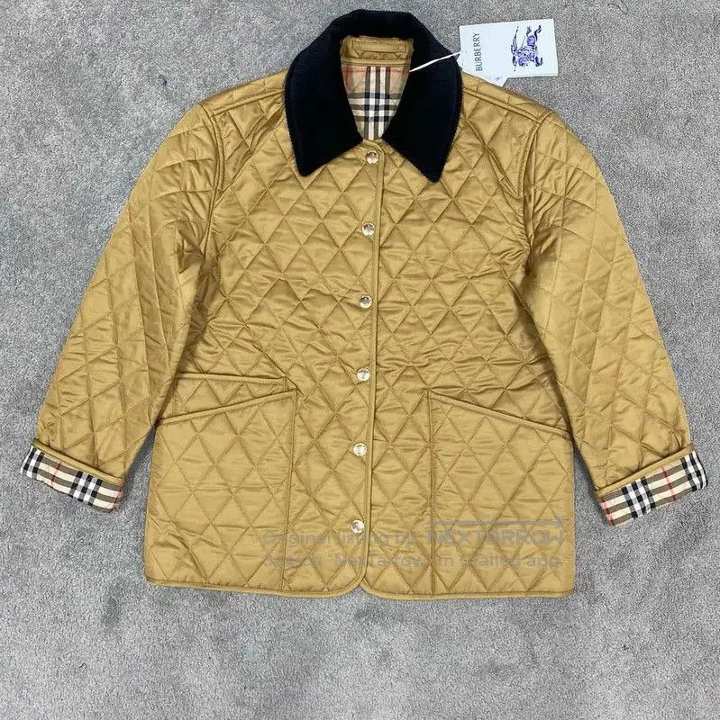 Burberry Burberry Winter Gold Quilted Cotton Jacket. Size S / US 4 / IT 40 - 1 Thumbnail