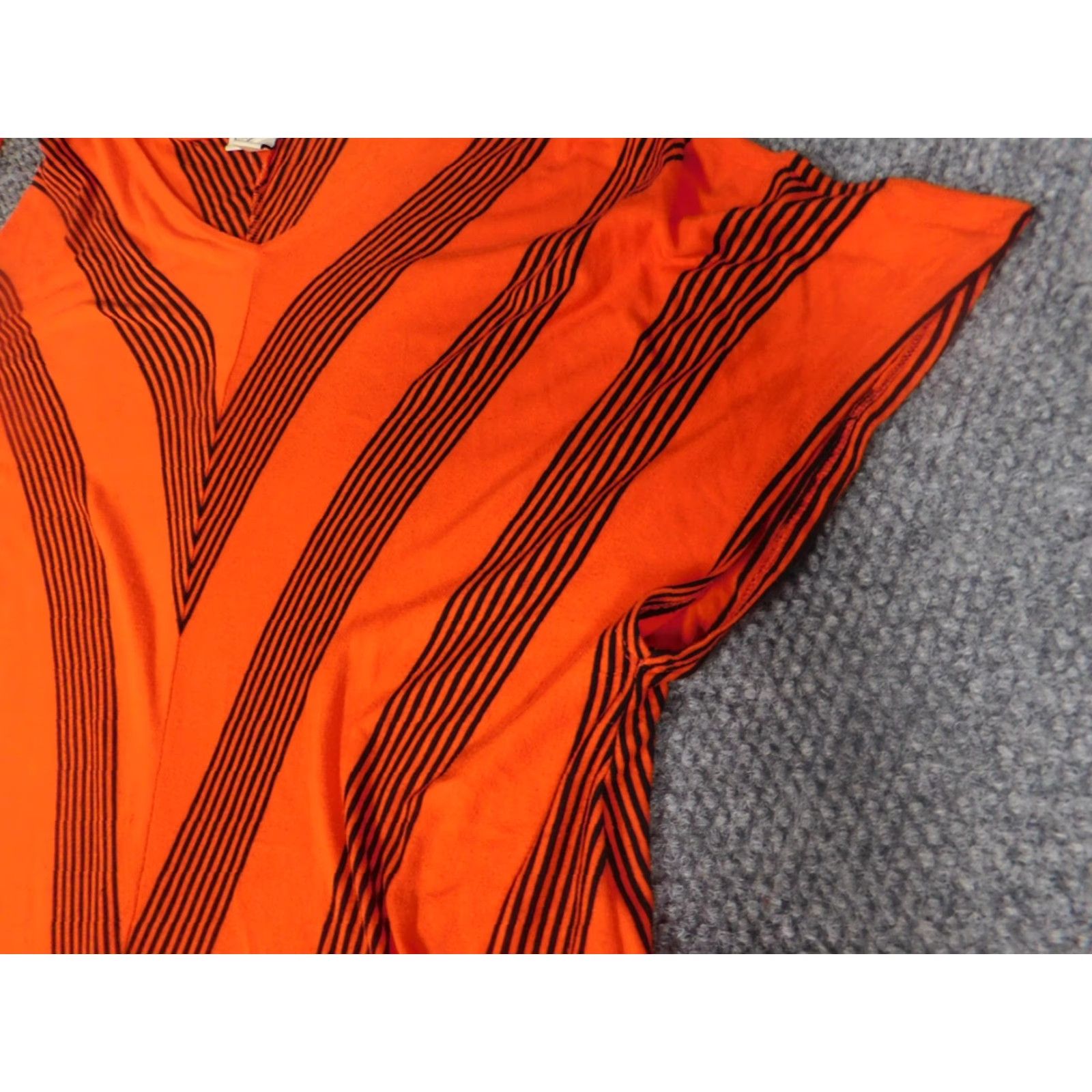 Vintage Dana Buchman Blouse Womens L Orange Crew Neck Short Sleeve Pullover Stretch Basic Casual Rayon Button Designer Regular Fit Size L / US 10 / IT 46 - 4 Thumbnail