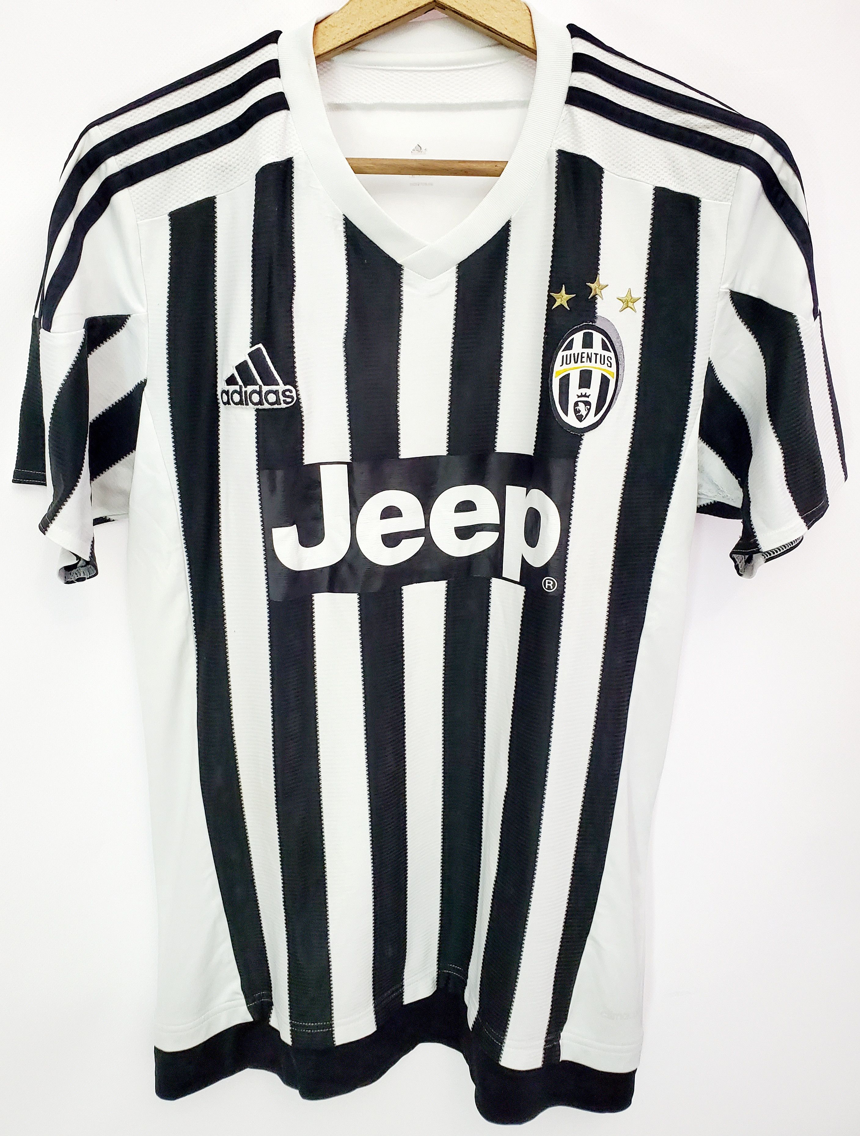 Adidas JUVENTUS 2015 2016 HOME FOOTBALL SHIRT SOCCER JERSEY Size S Size US S / EU 44-46 / 1 - 1 Thumbnail