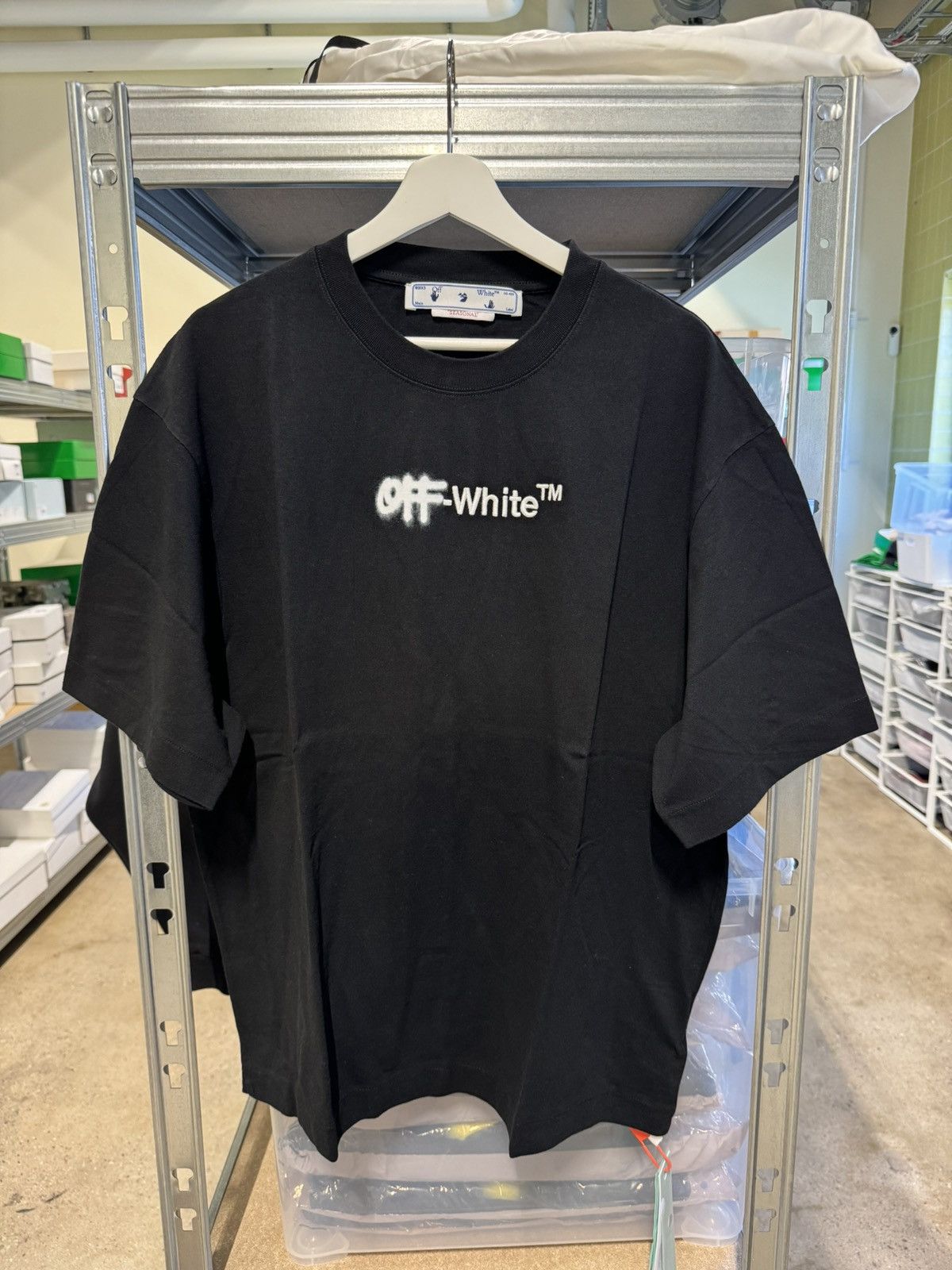 Off-White Spray Helvetica Embroidery T-shirt NEW 500$ Retail