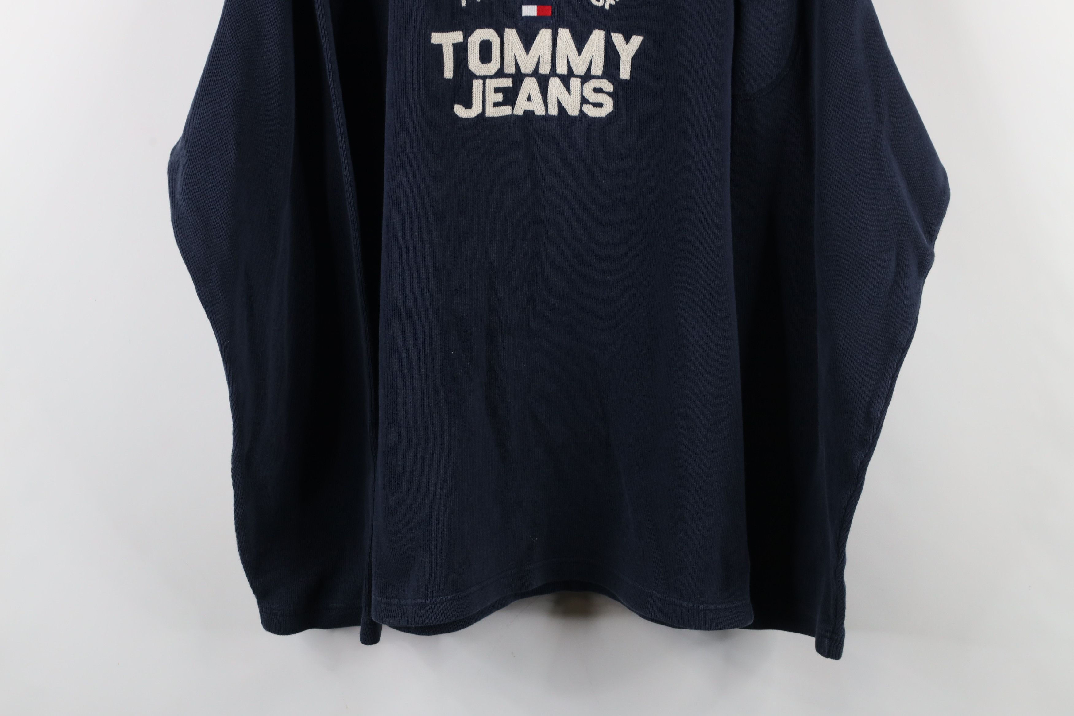 Tommy Hilfiger × Vintage Vintage 90s Tommy Hilfiger Knit Chain Stitch T-Shirt Blue Size US XXL / EU 58 / 5 - 3 Thumbnail