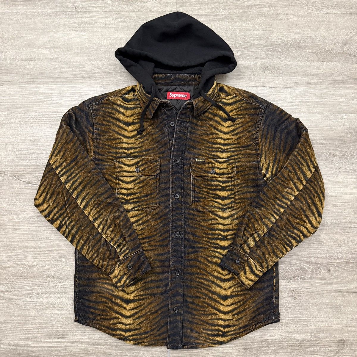 Supreme Supreme Quilted Lined Hooded Velvet Shirt Size US S / EU 44-46 / 1 - 2 Thumbnail