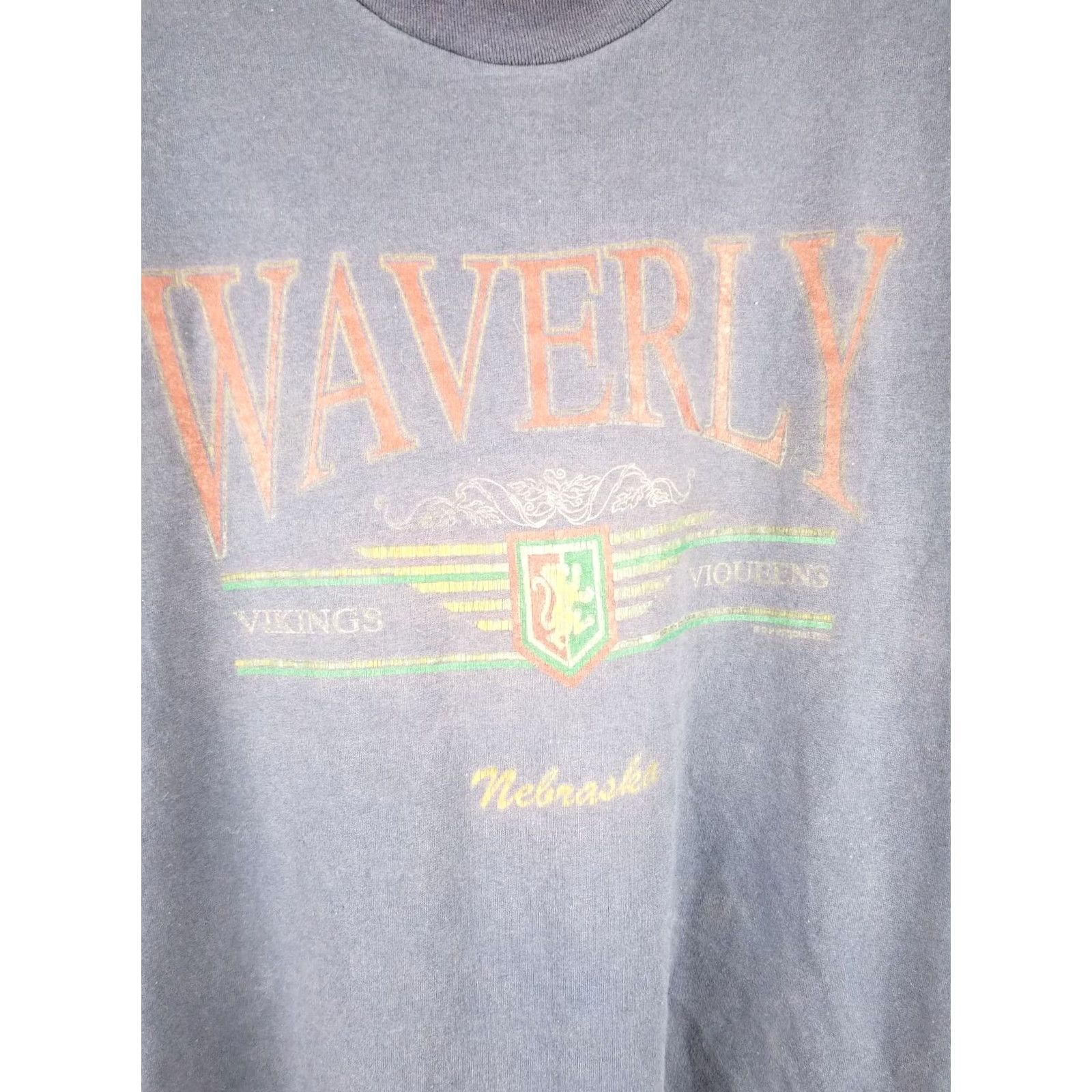Vintage VINTAGE 90' WAVERLY VIKINGS NEBRASKA HIGH SCHOOL FOOTBALL T-SHIRT XL NAVY MEN Shirt XL Navy 23 Inch 29 Inch Size US XL / EU 56 / 4 - 2 Thumbnail
