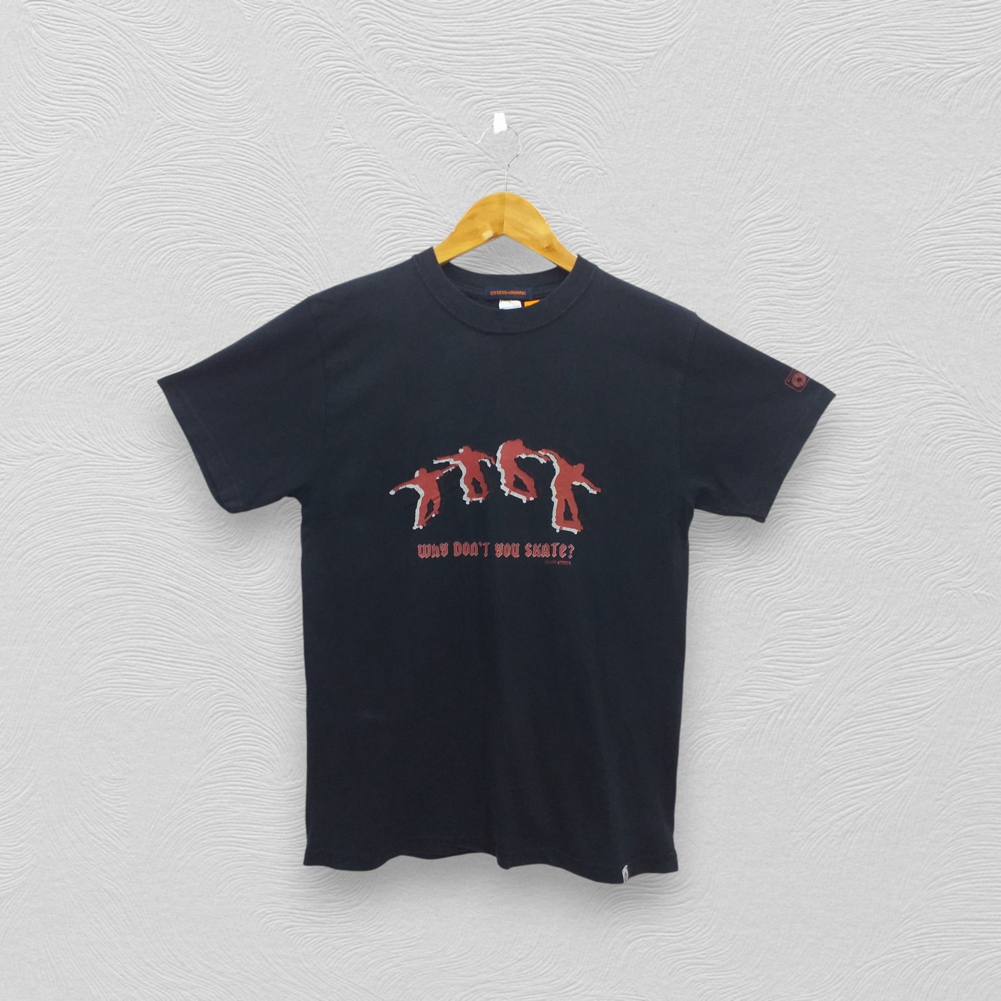 Japanese Brand Vintage Japanese Brand 291295=Homme T-shirt -E032 Size US M / EU 48-50 / 2 - 1 Thumbnail