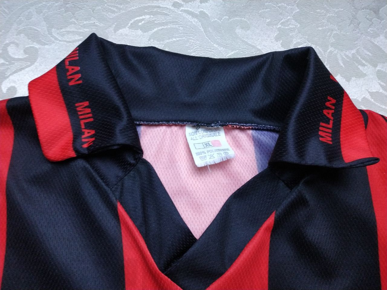 Vintage 🔥Vintage AC Milan Shevchenko football Soccer jersey Size US L / EU 52-54 / 3 - 4 Thumbnail