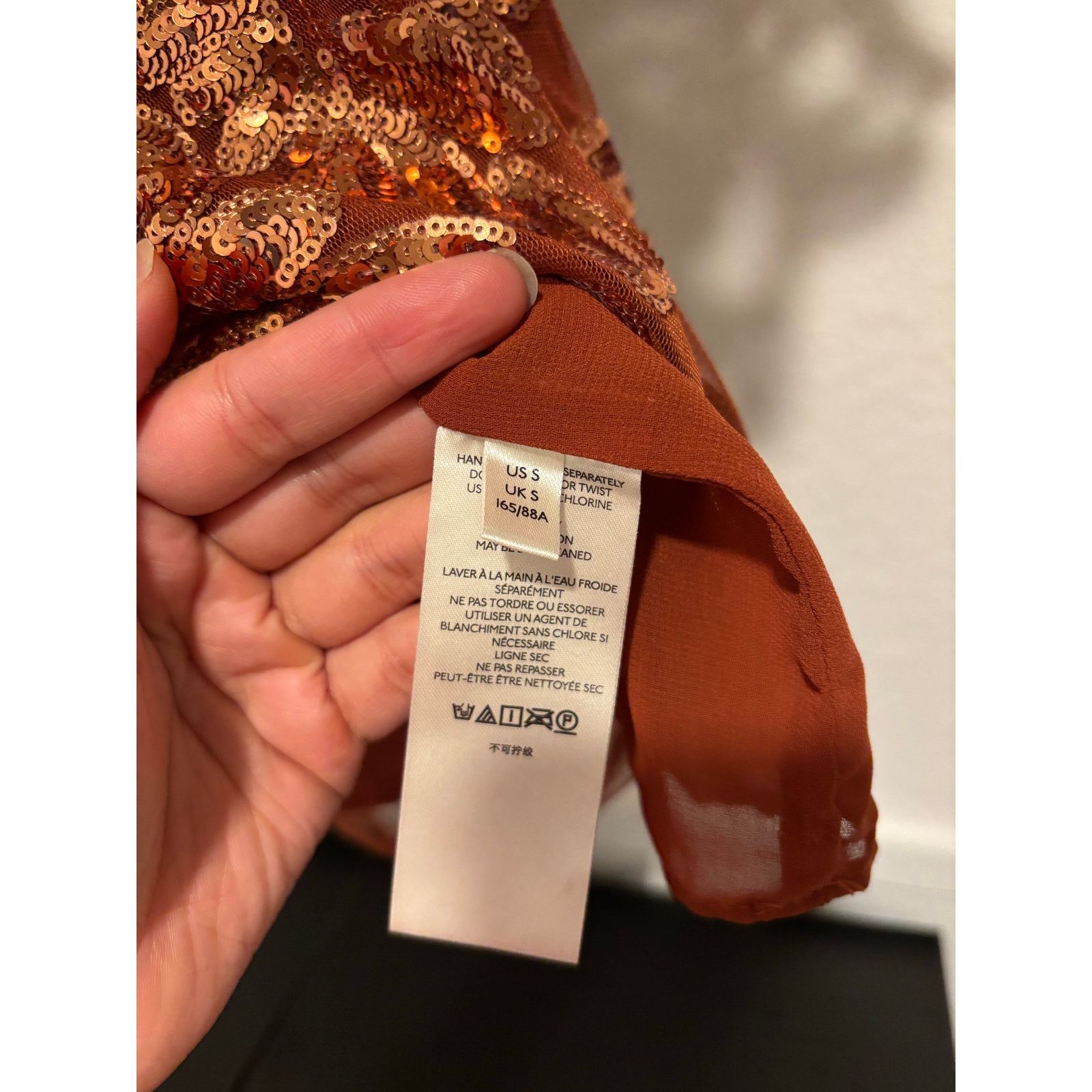 Anthropologie NWOT Anthropologie Burnt Orange Cut-out Sequin Top Sz S Size S / US 4 / IT 40 - 6 Thumbnail
