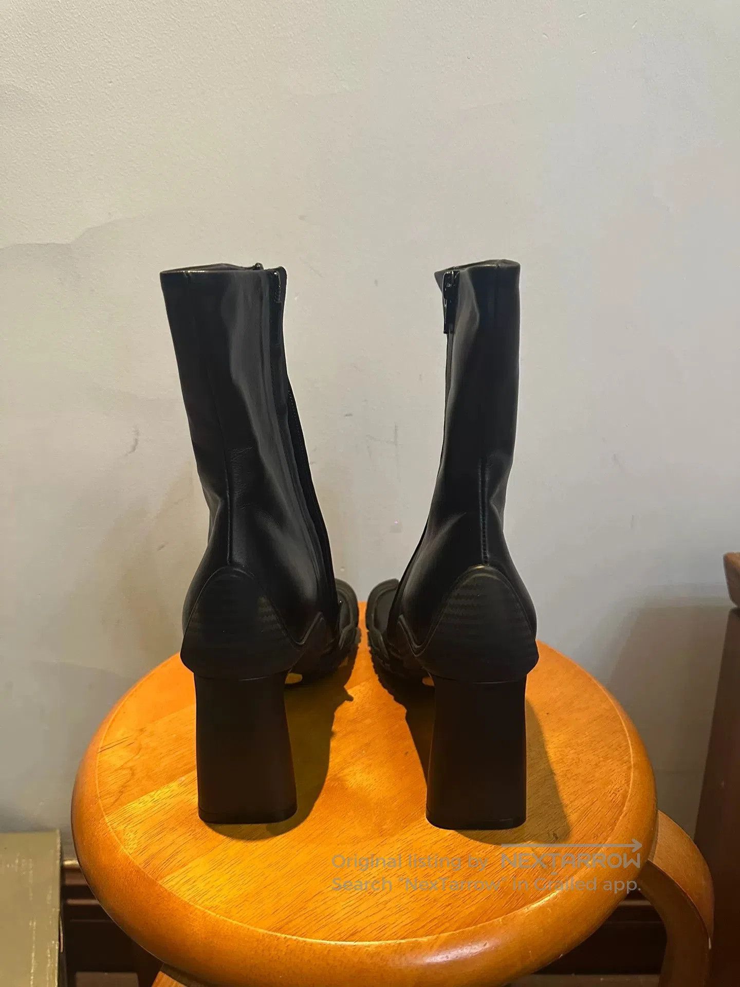 Balenciaga Balenciaga Black Leather Zip Ankle Boots. Size US 5 / IT 35 - 2 Thumbnail
