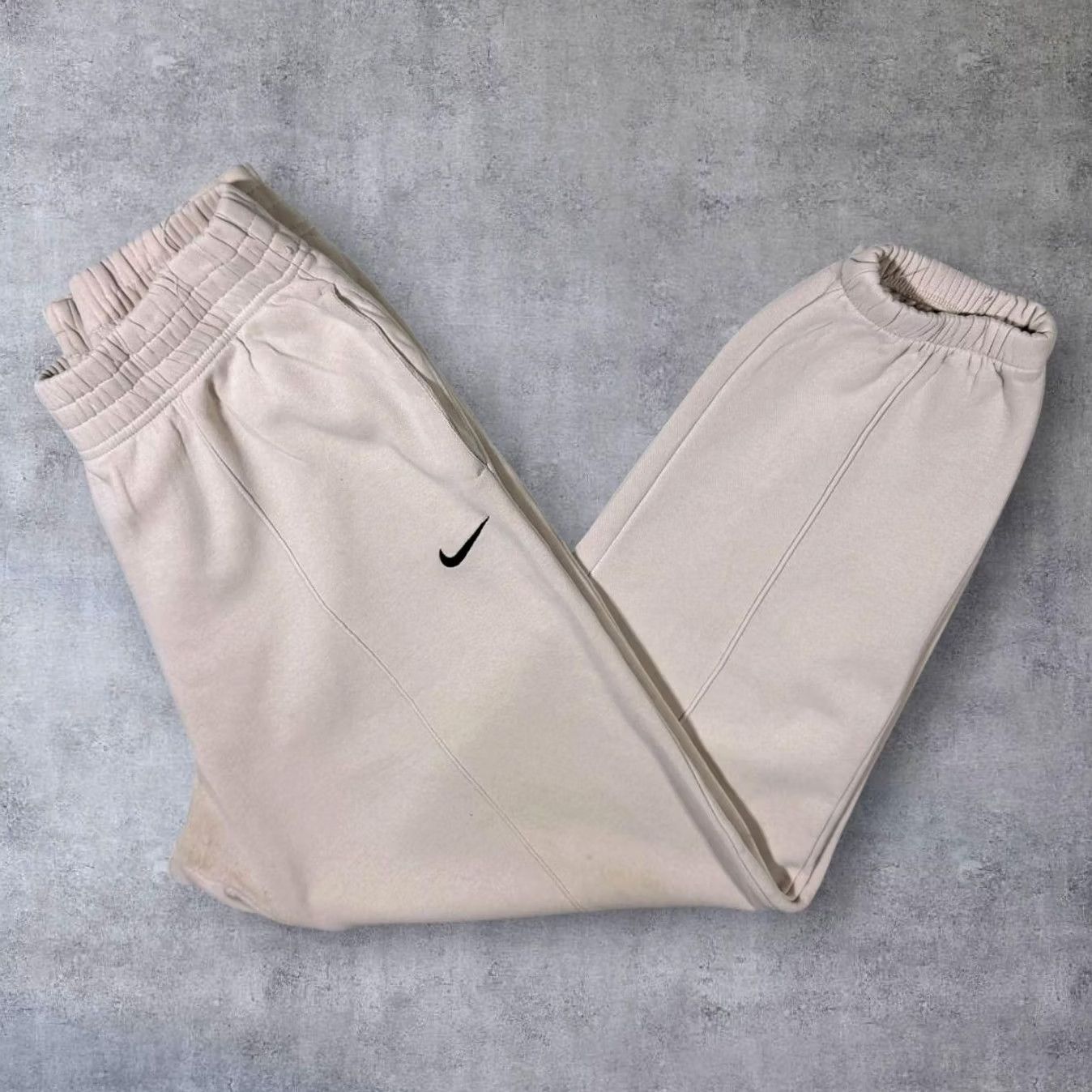 Nike Nike Embroidered Swoosh Logo Cream Joggers Sweatpants Elasticated Waist M Mens Medium Regular Colored Cream Sweatpants Nike Joggers Size US 31 - 2 Thumbnail