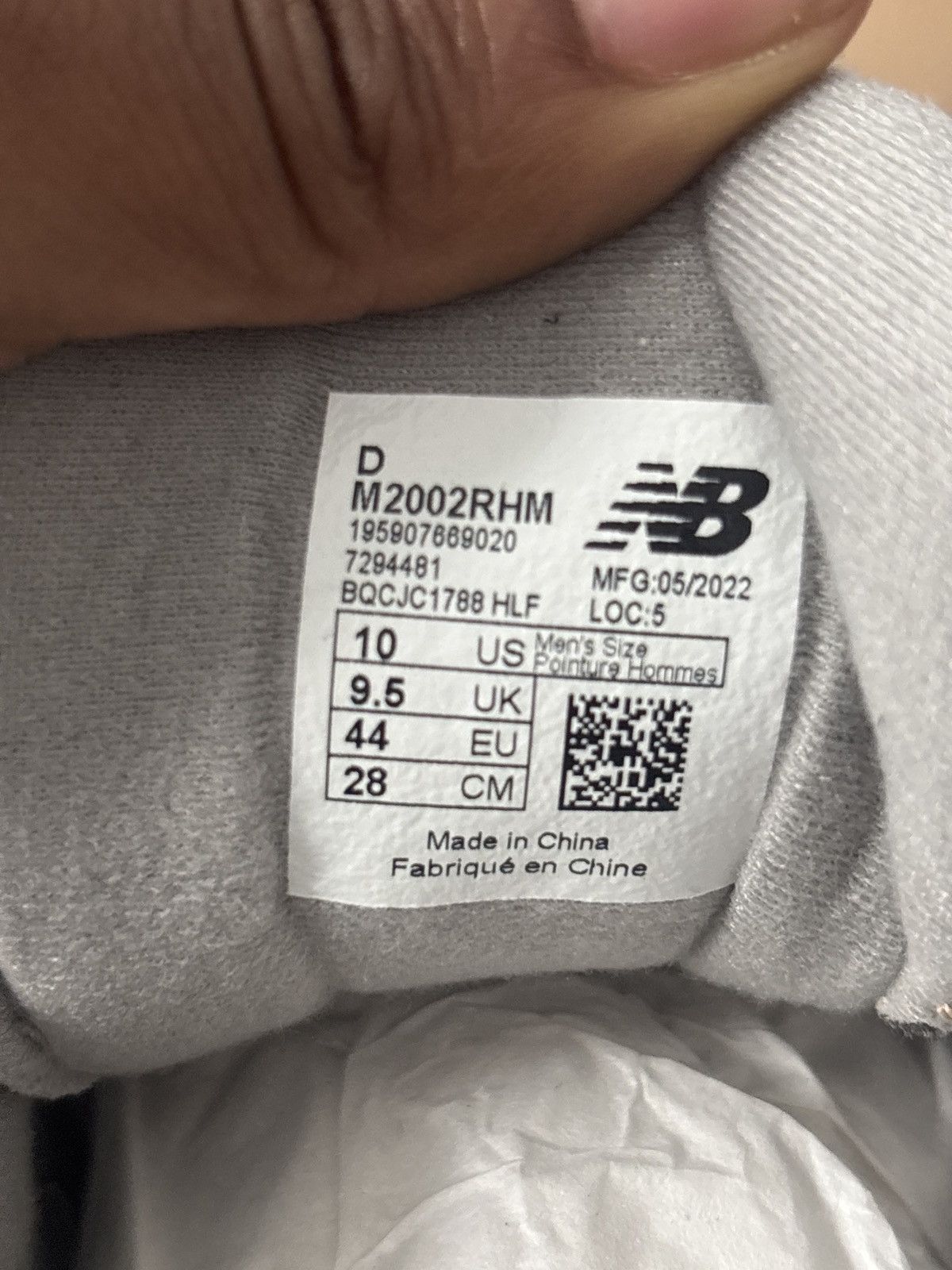 New Balance NB 2002R Size US 10 / EU 43 - 4 Thumbnail