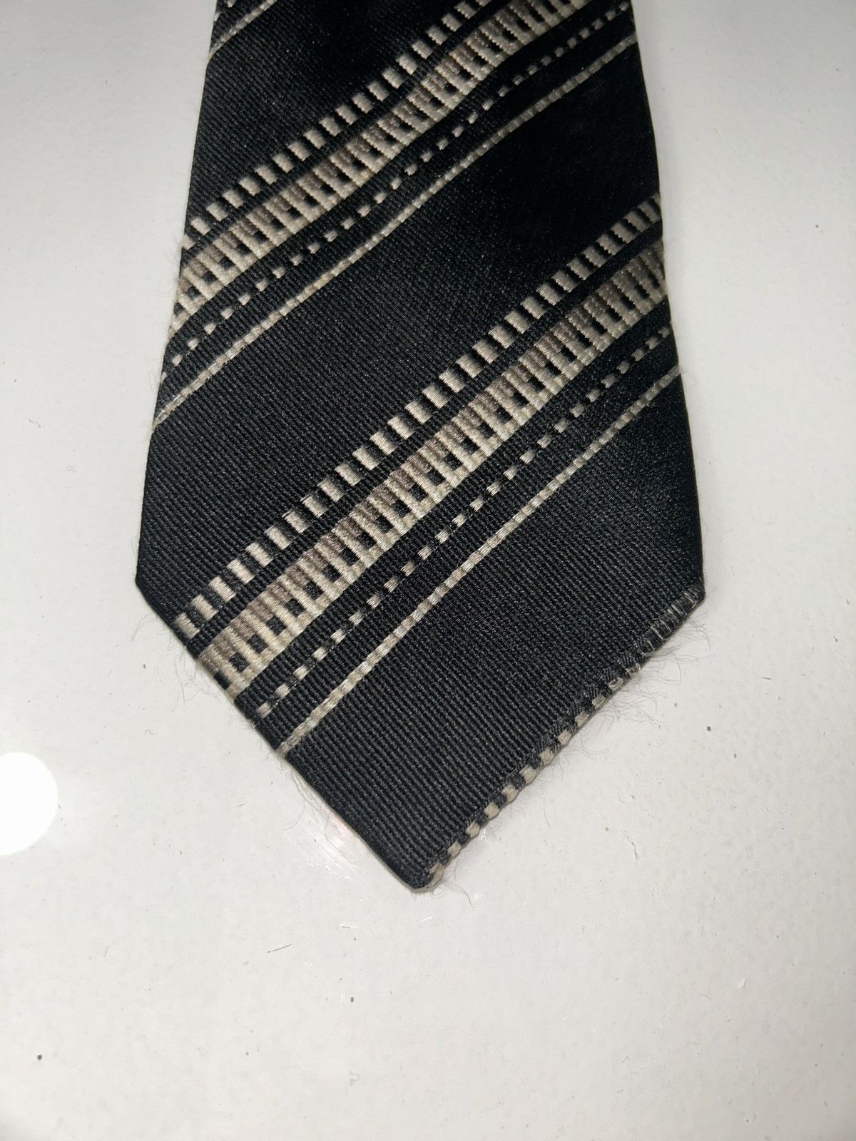 Giorgio Armani Georgio Armani Black &Silver Striped Men's Silk Tie Size ONE SIZE - 3 Thumbnail