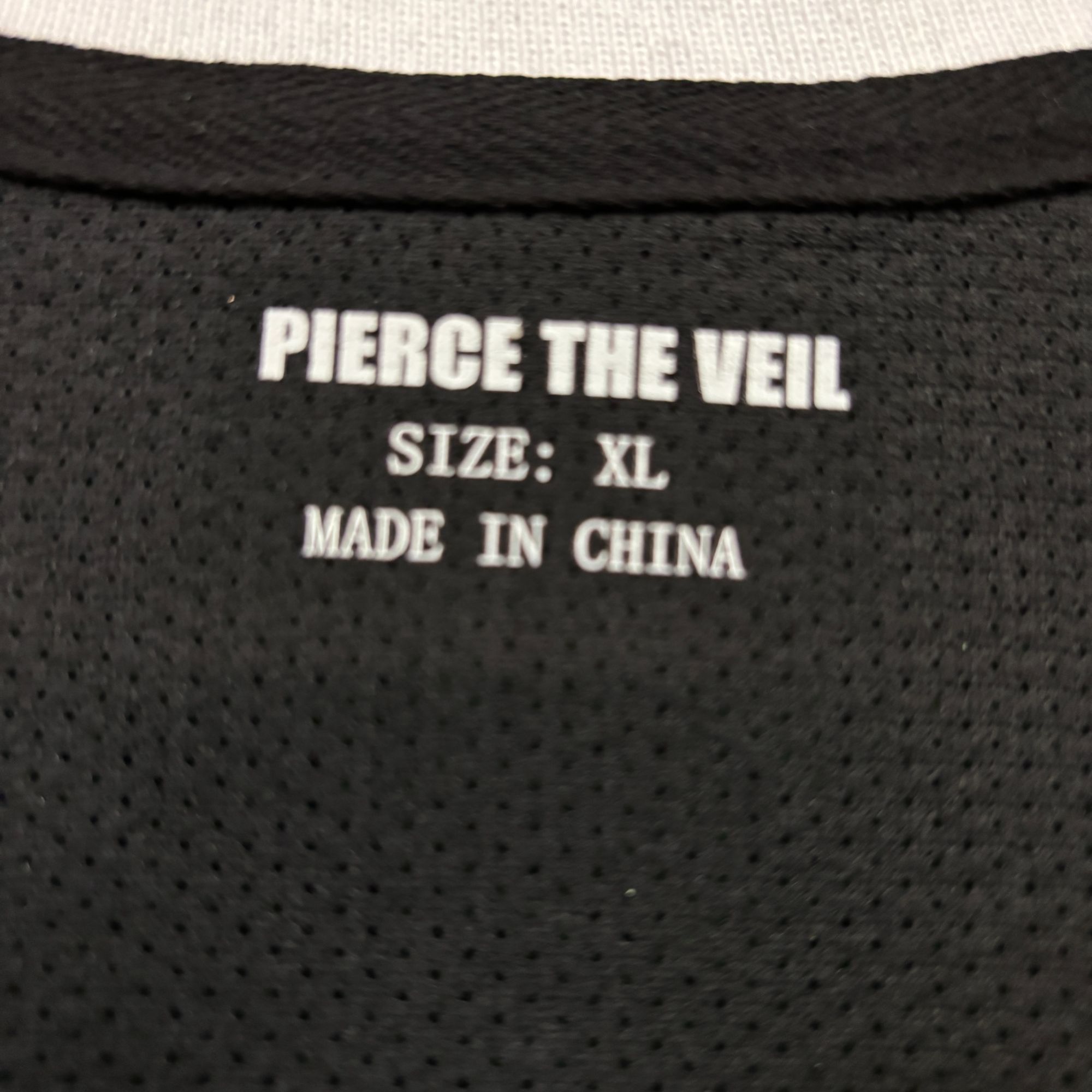 Band Tees Pierce the Veil Embroidered Logo 06 Basketball Jersey XL Size US XL / EU 56 / 4 - 4 Thumbnail